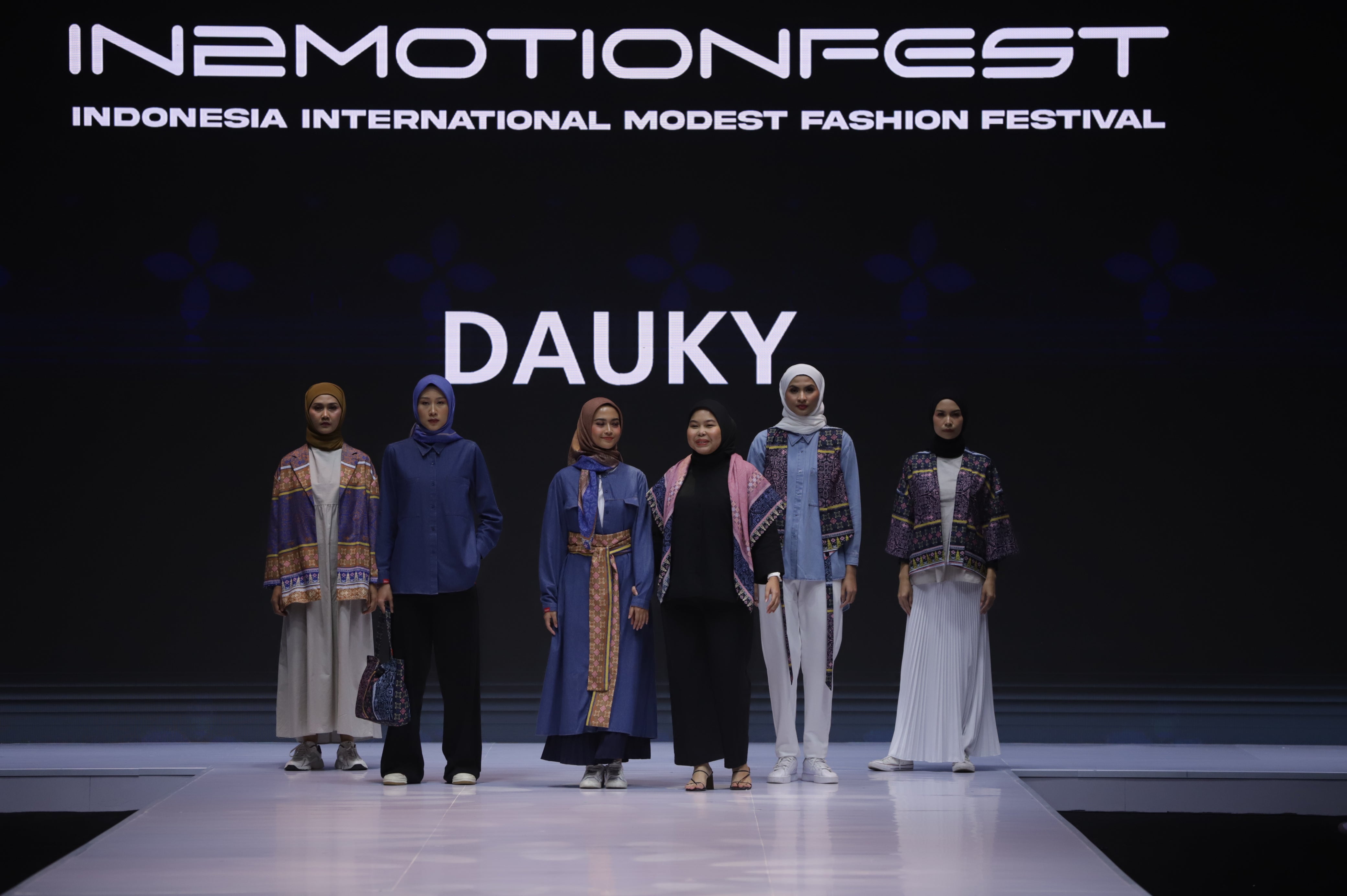 Keluarkan Konsep Exotic-Urban, Koleksi Dauky Sukses Menarik Perhatian di ISEF2022