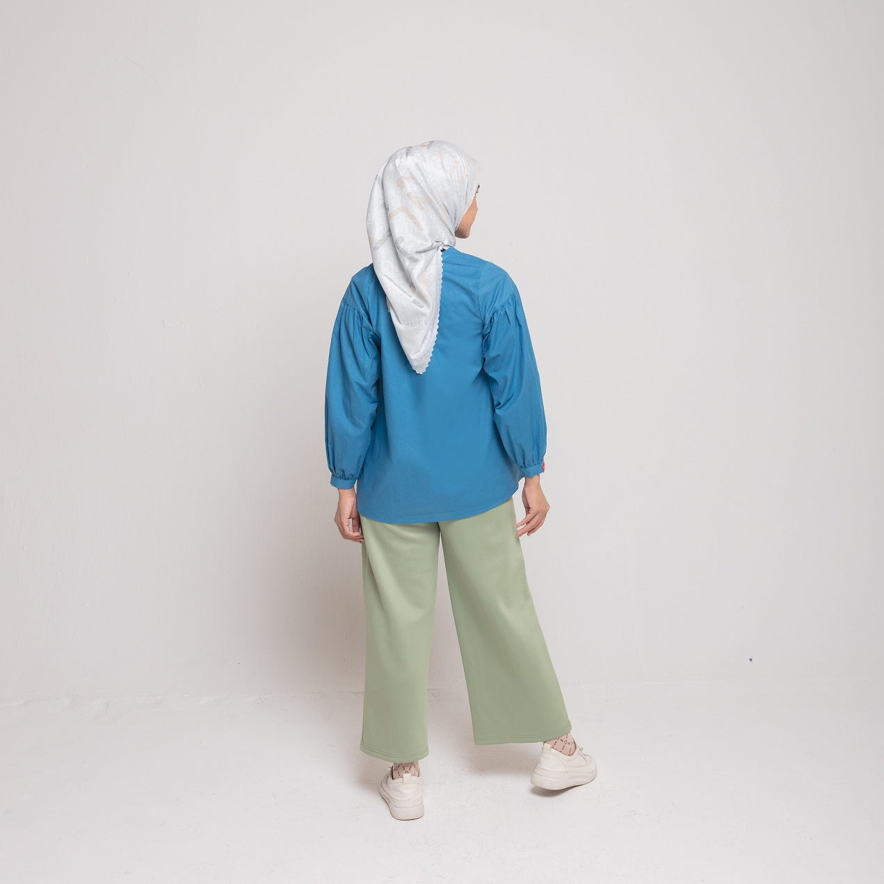 #color_biru-denim