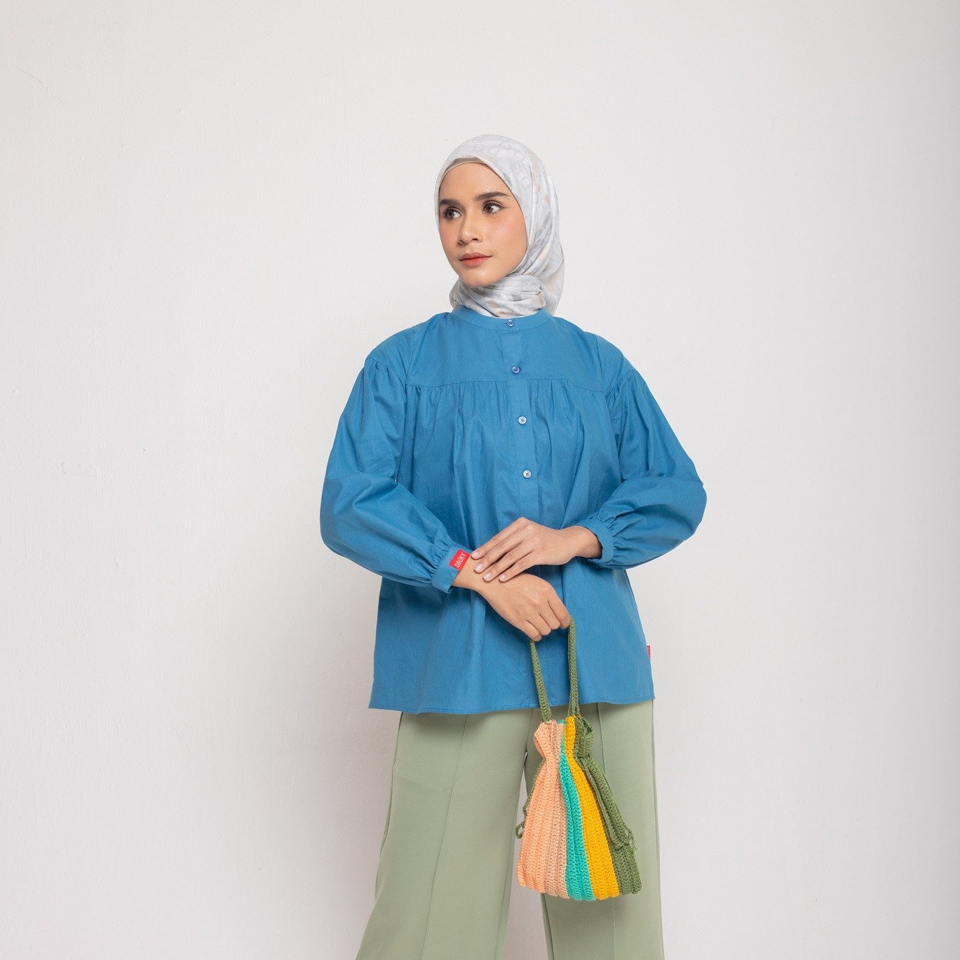 #color_biru-denim