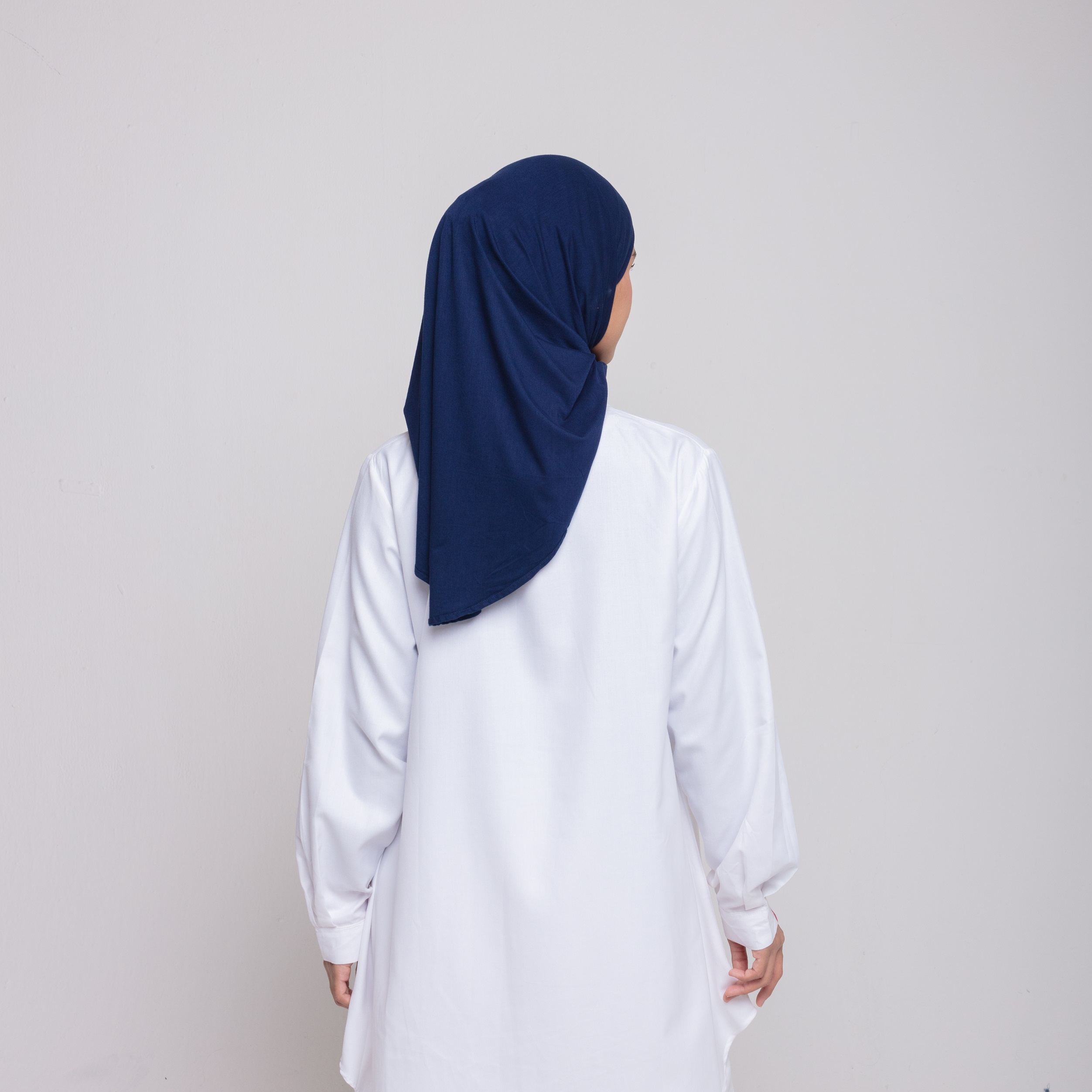 #color_navy