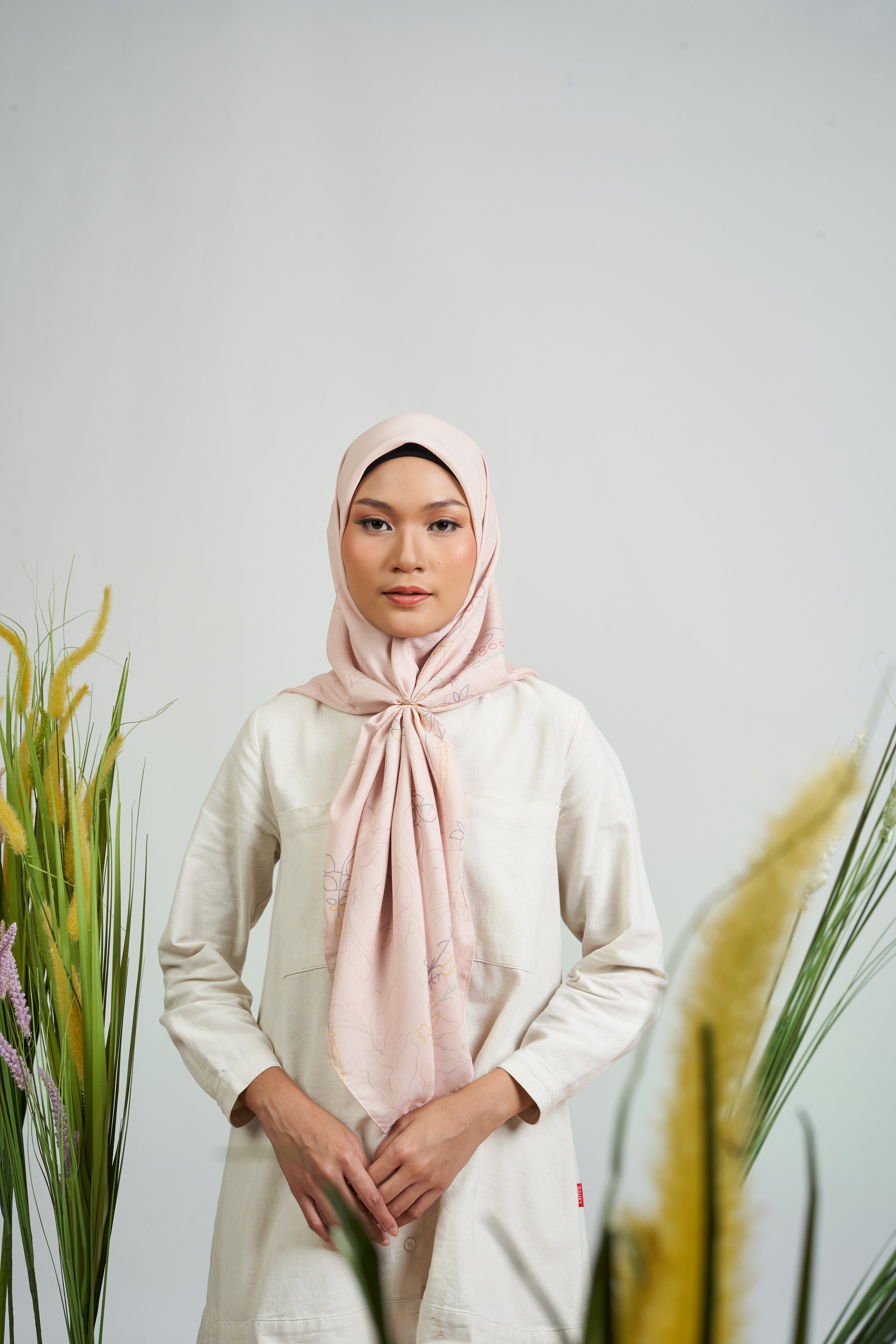 Melbourne Wild Flower Scarf - Beige
