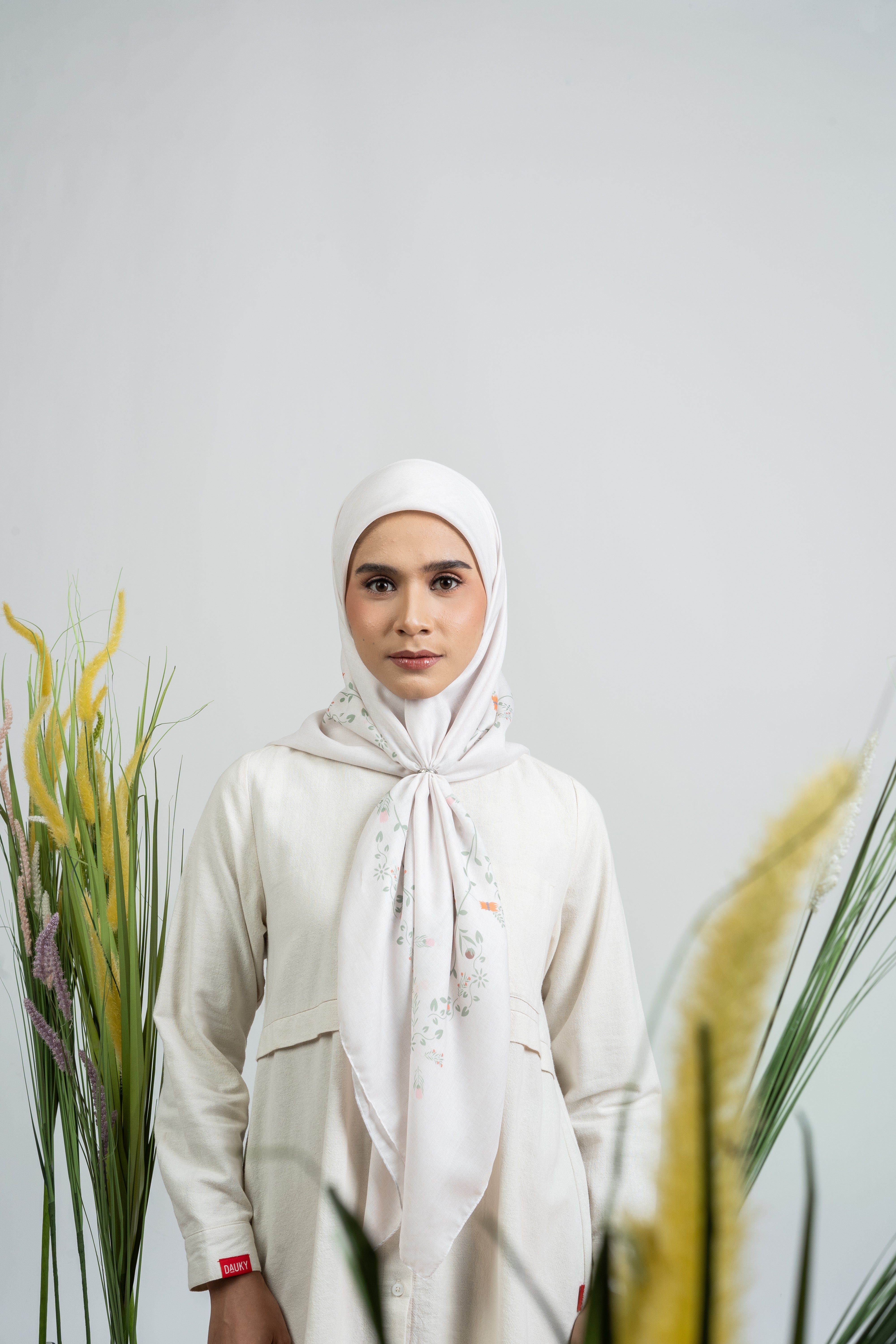 Melbourne Floral Scarf - Ivory