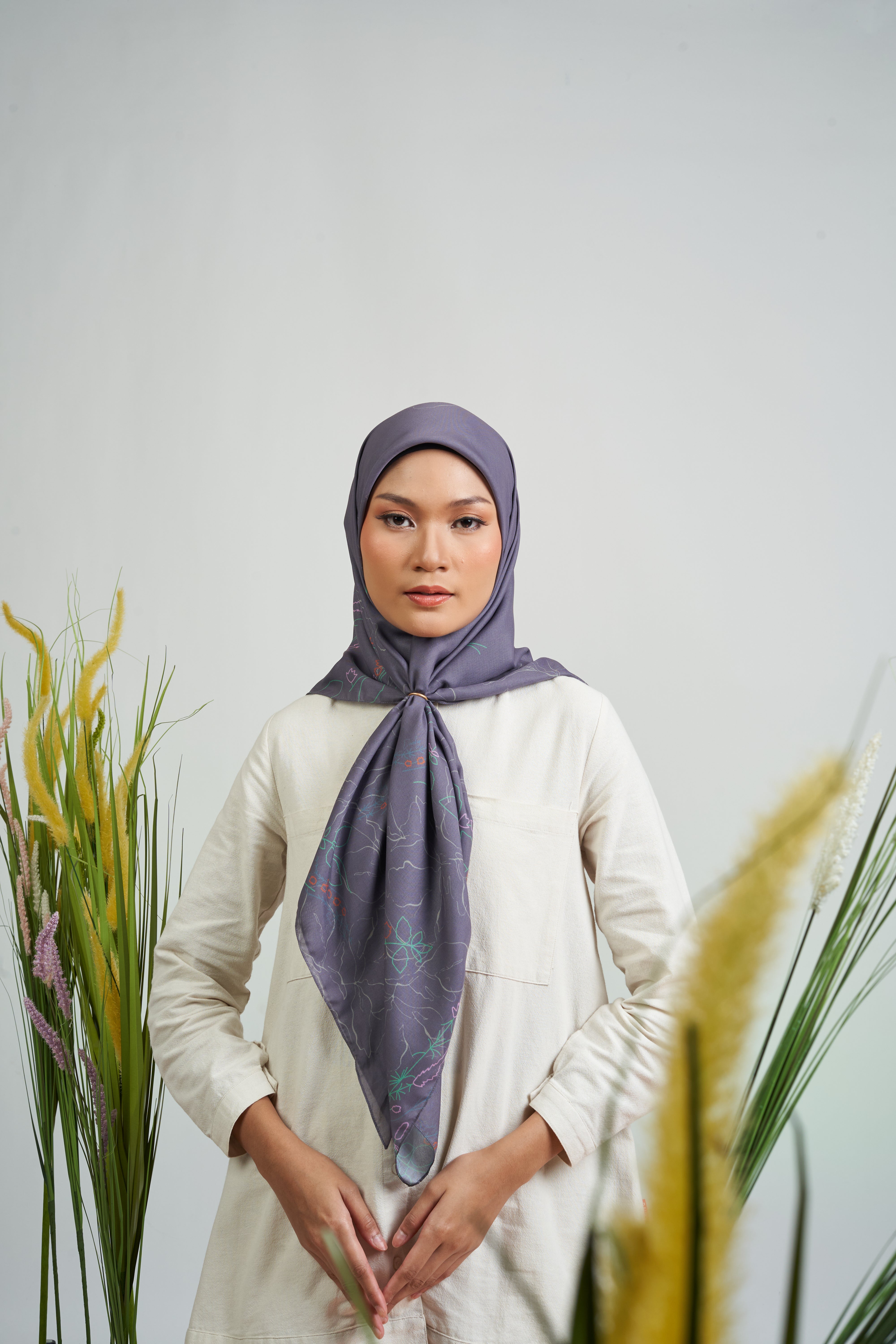 Melbourne Wild Flower Scarf - Dark Grey