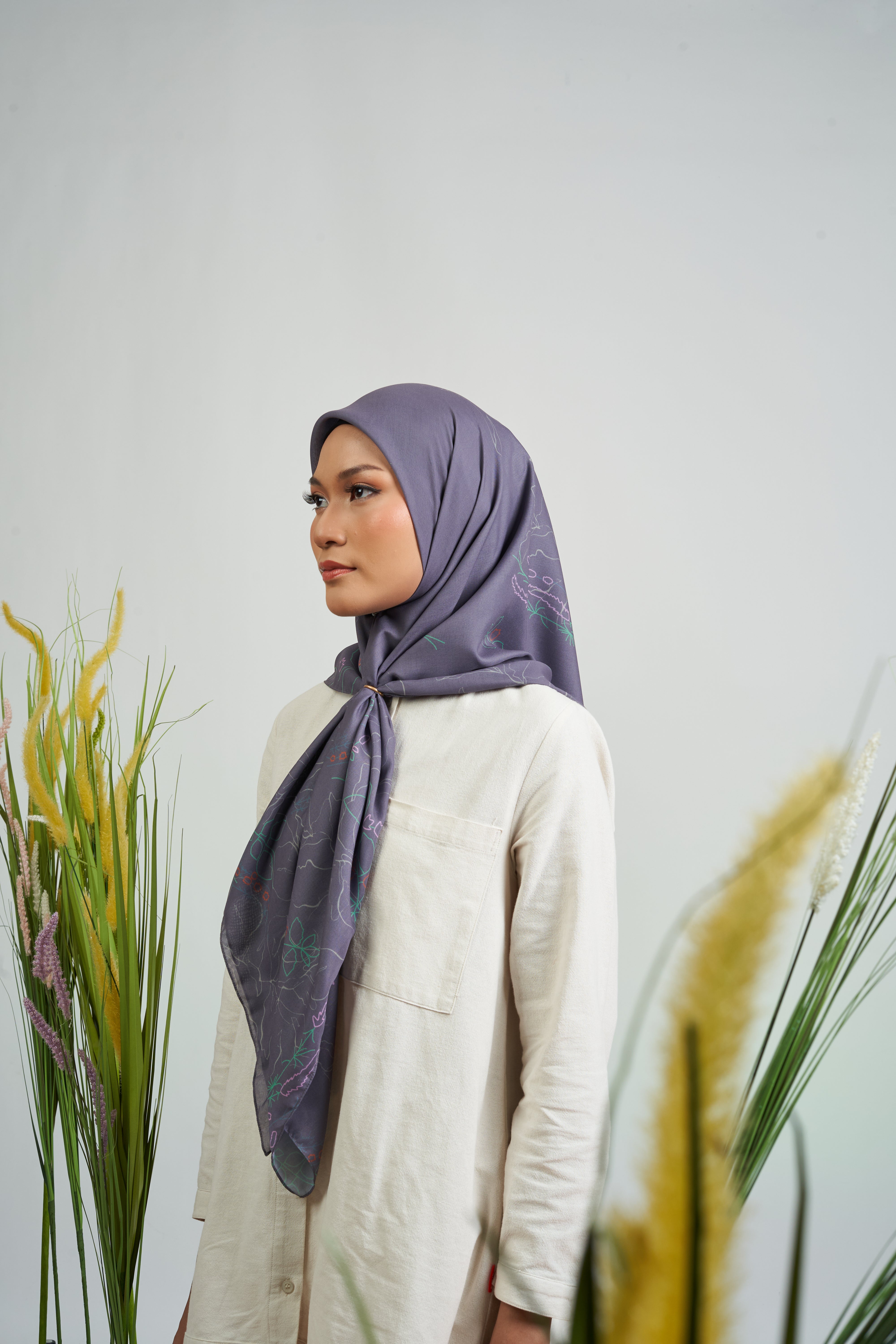 Melbourne Wild Flower Scarf - Dark Grey