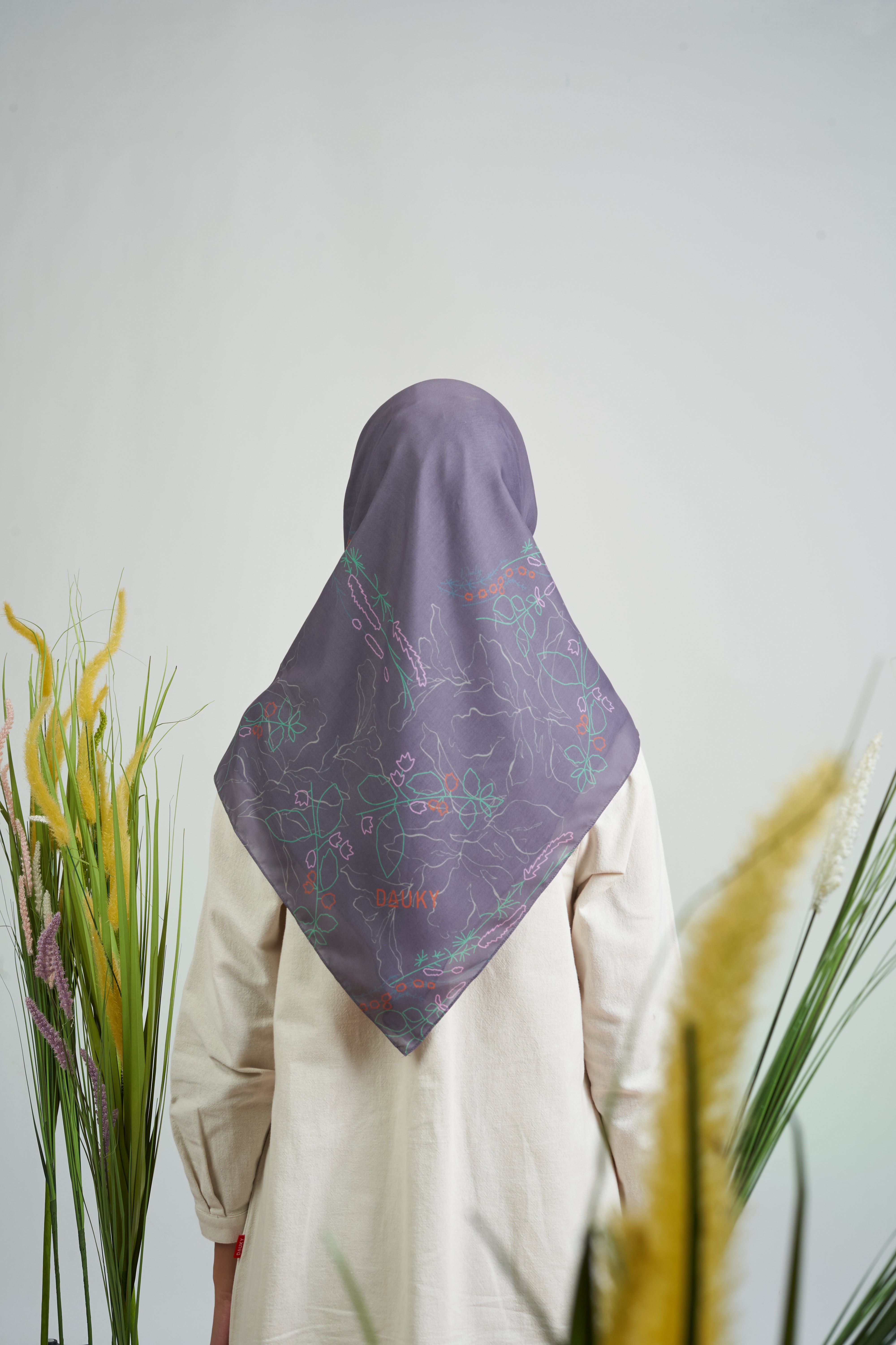 Melbourne Wild Flower Scarf - Dark Grey