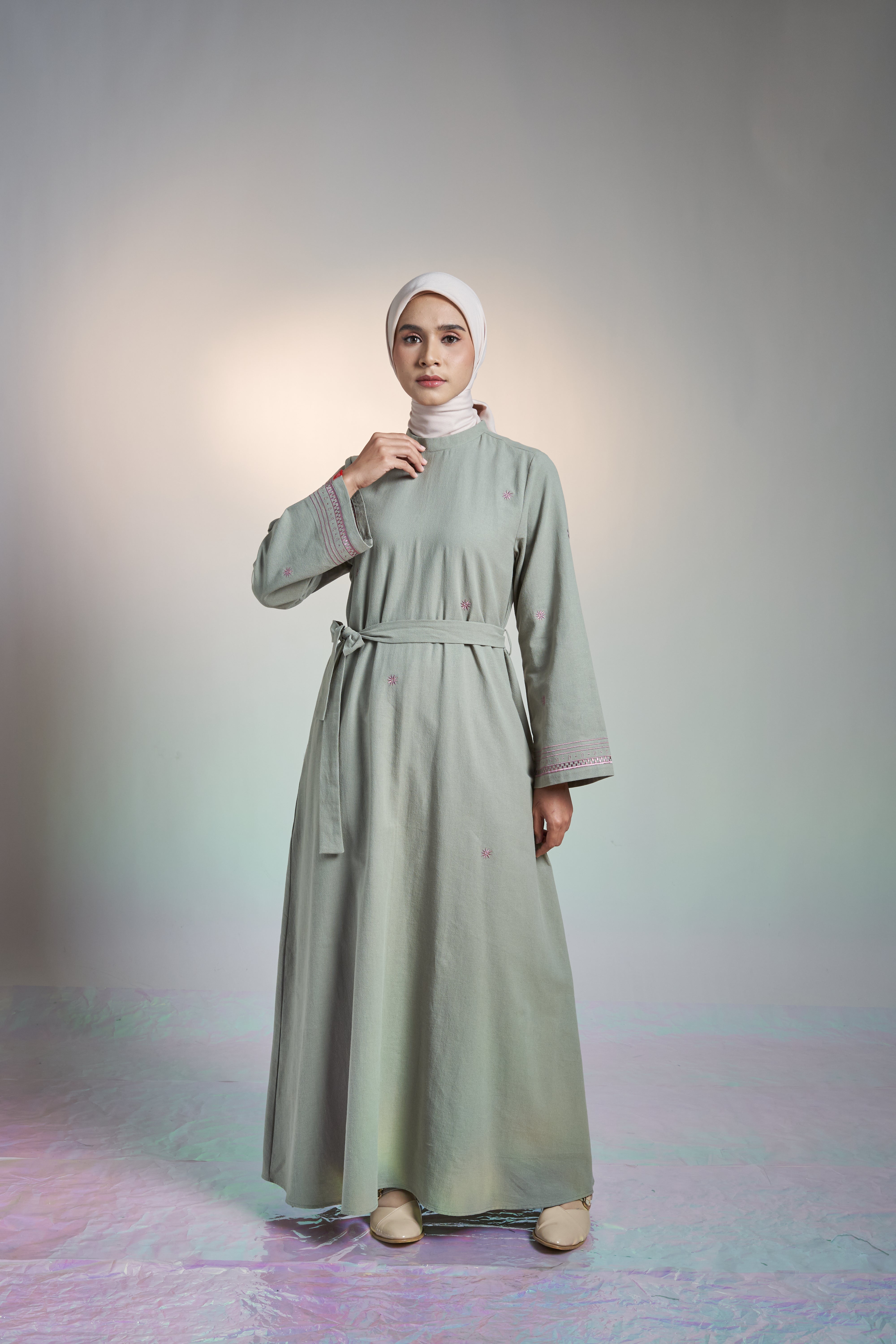 L Dress Classic Sydney - Sage