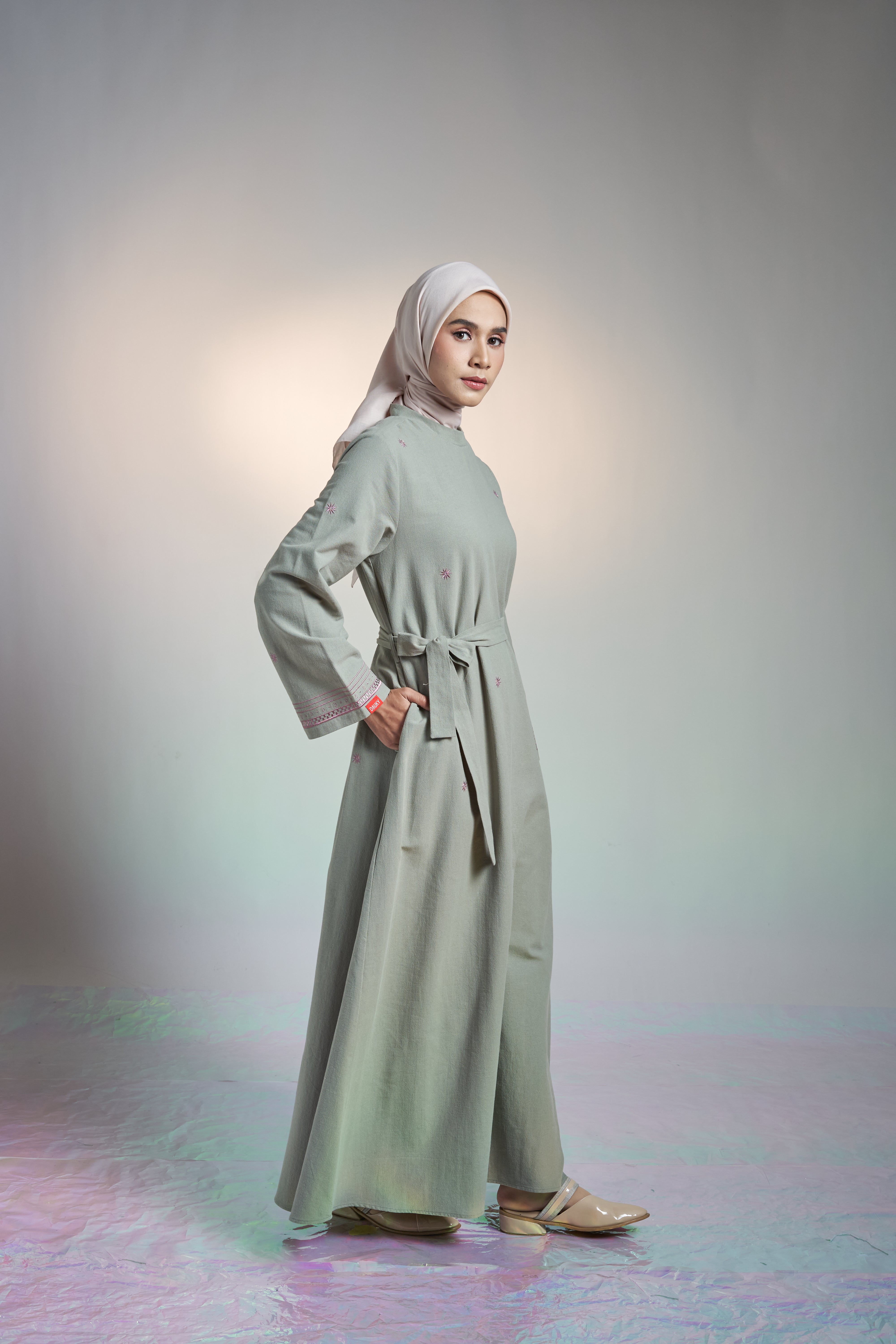 L Dress Classic Sydney - Sage
