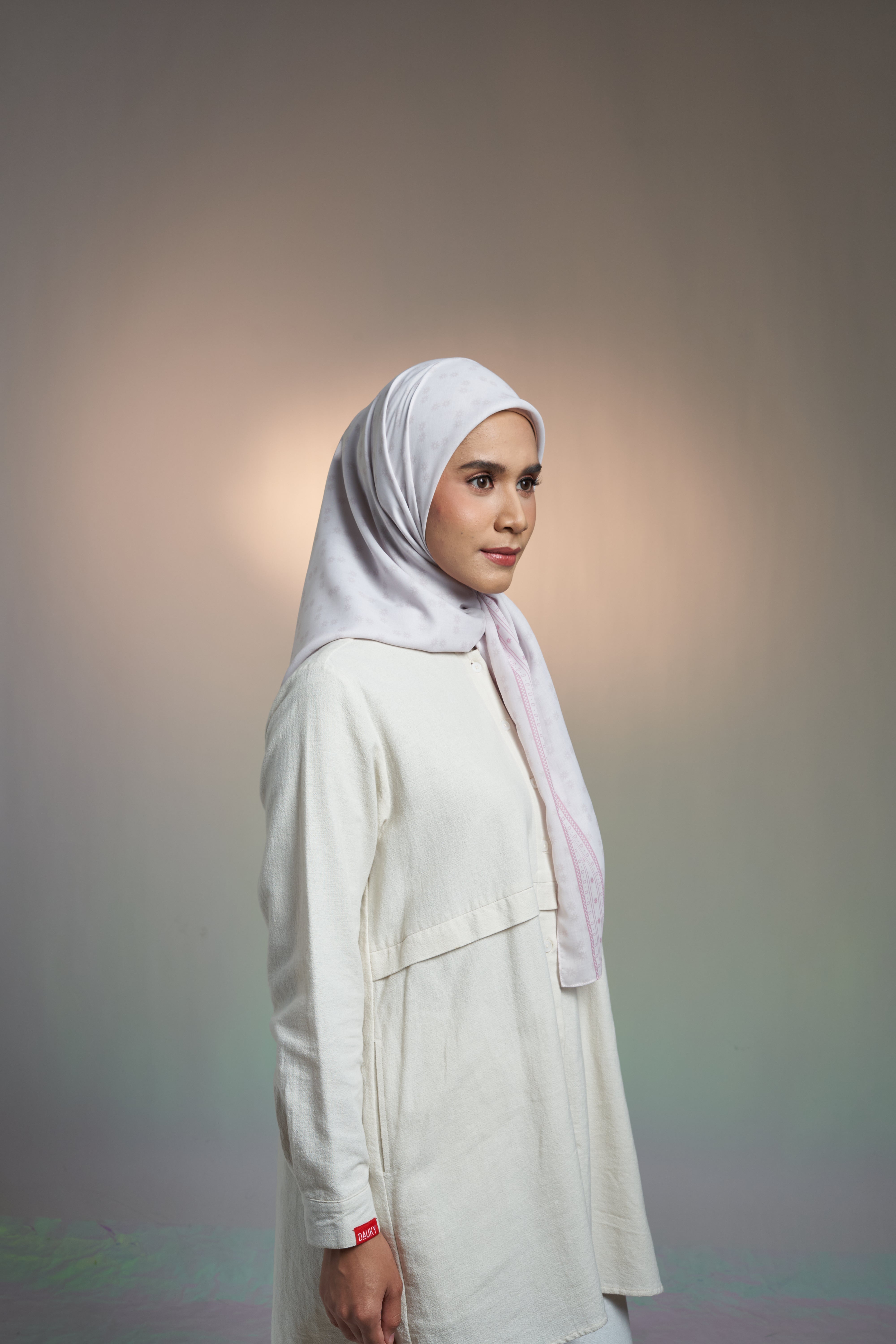 SYDNEY CLASSIC FLORAL SCARF - IVORY