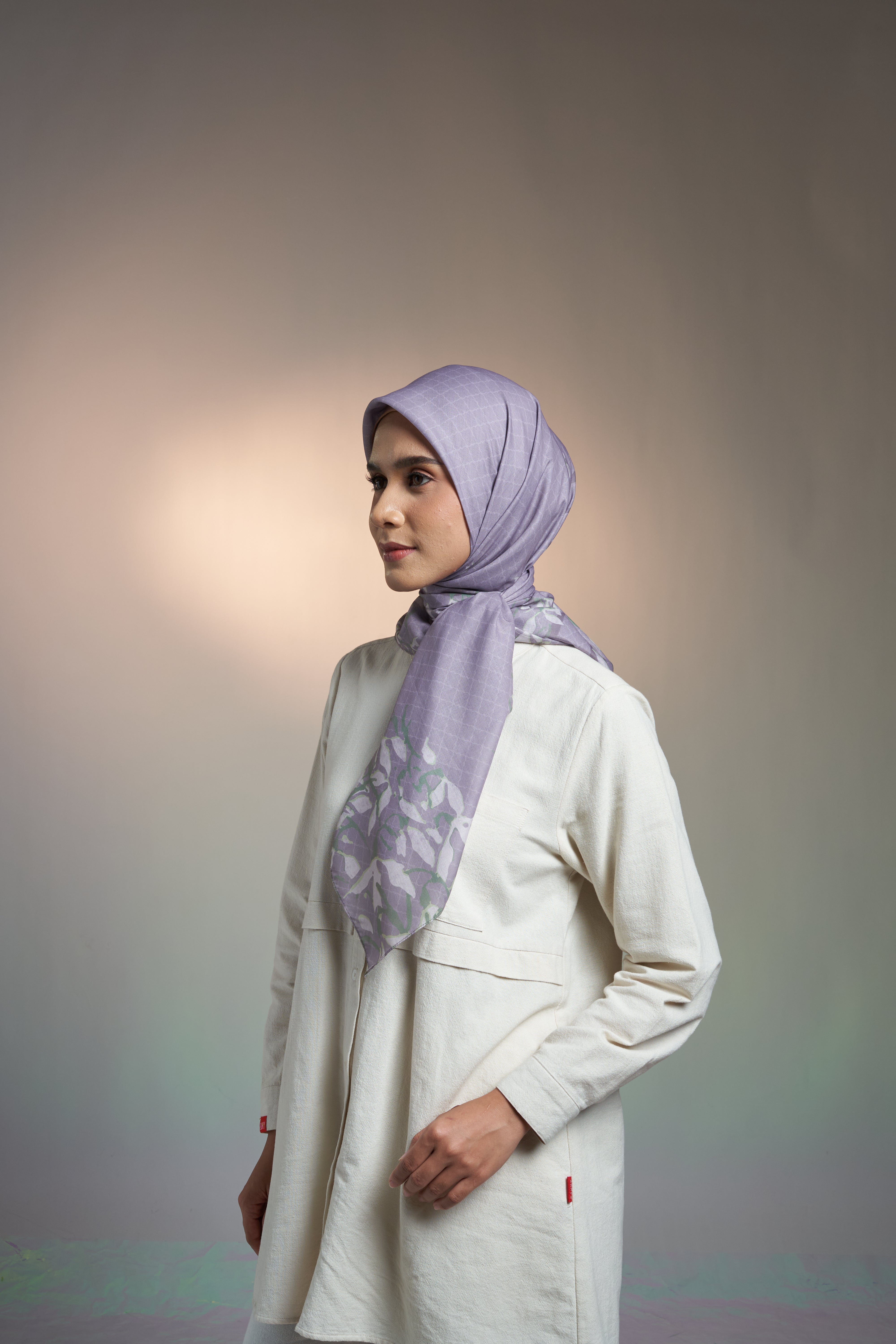 RELAXED SPRING SCARF - TAUPE