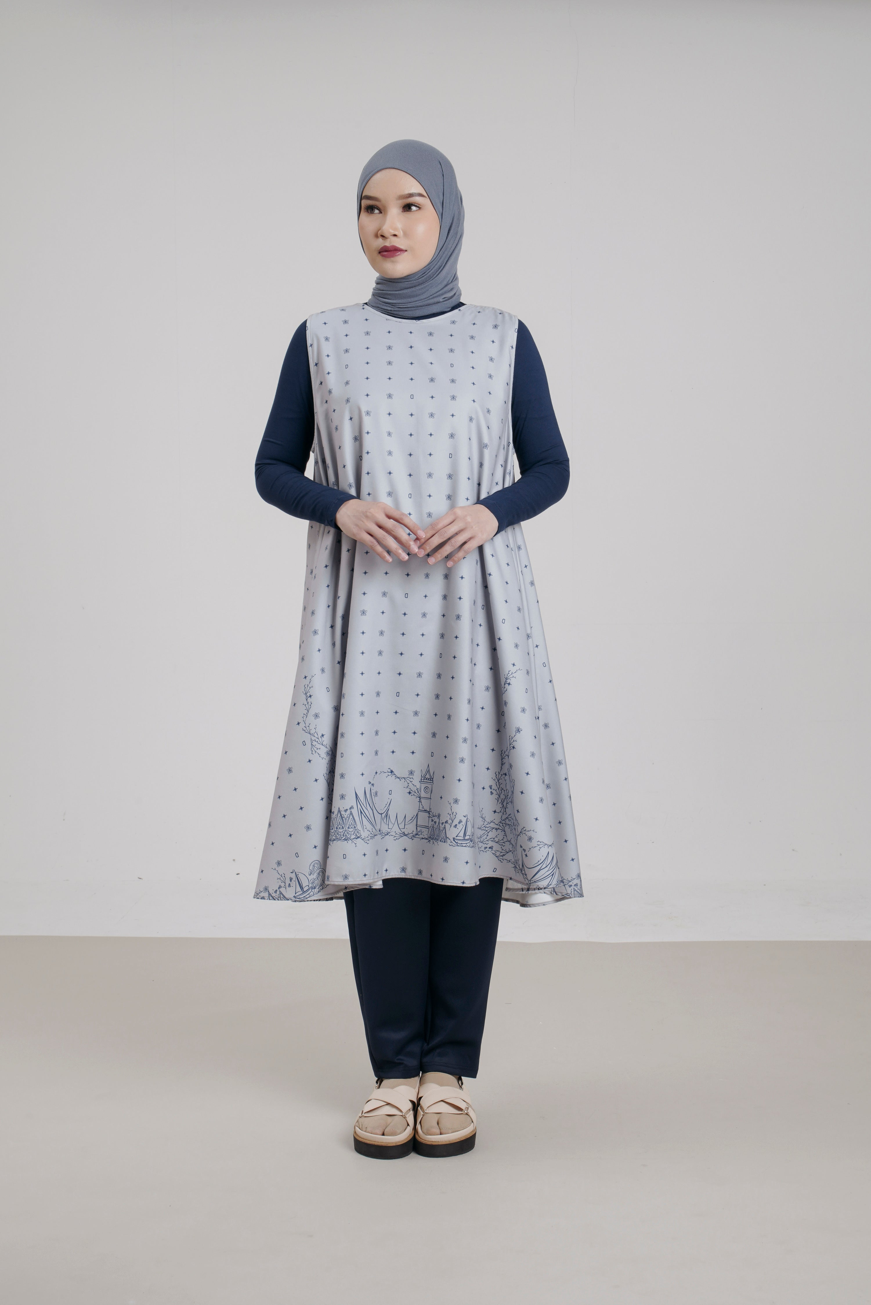 L Tunic Sleeveless Wanderer