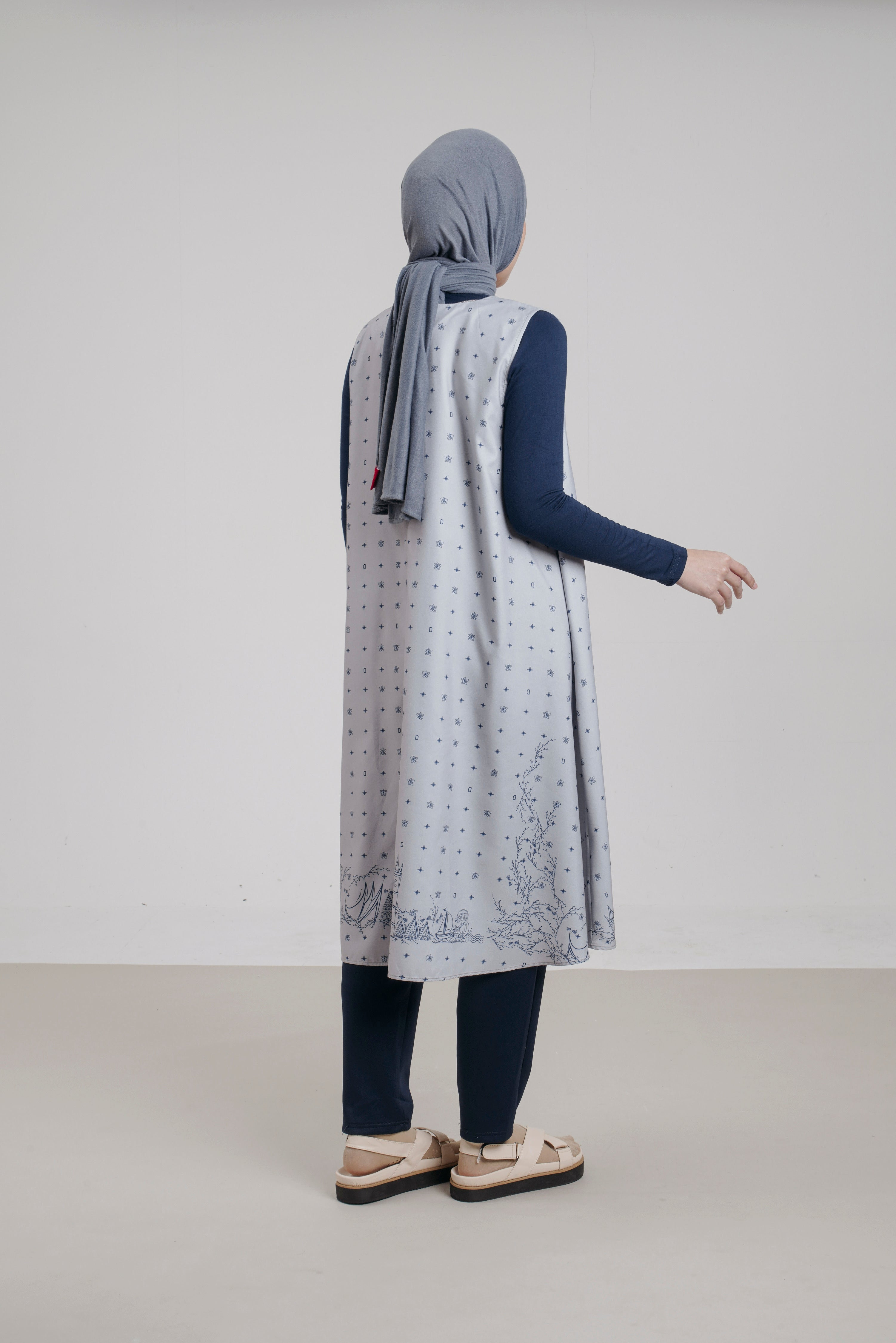 L Tunic Sleeveless Wanderer