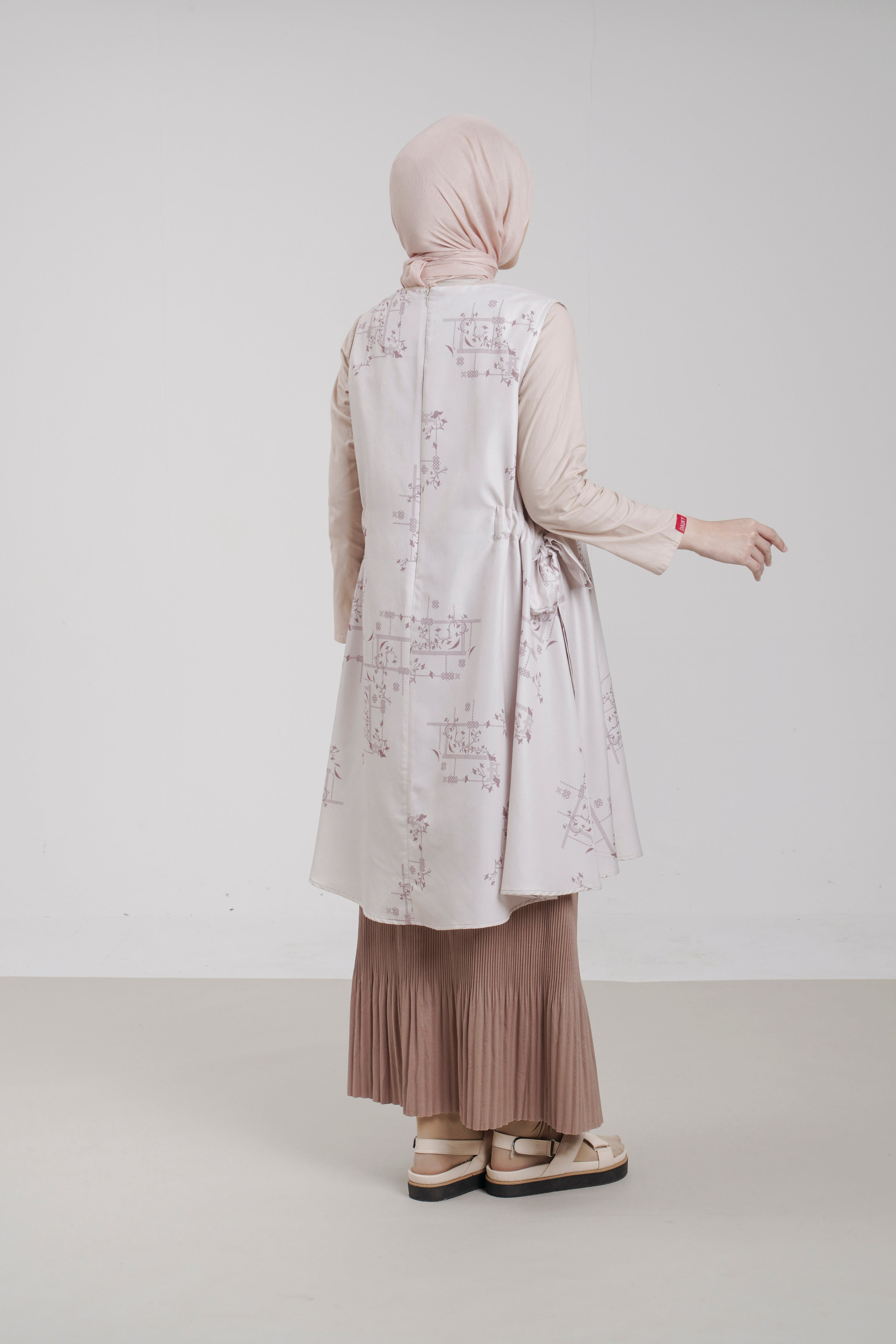 L Tunic Sleeveless Bitter Bloom
