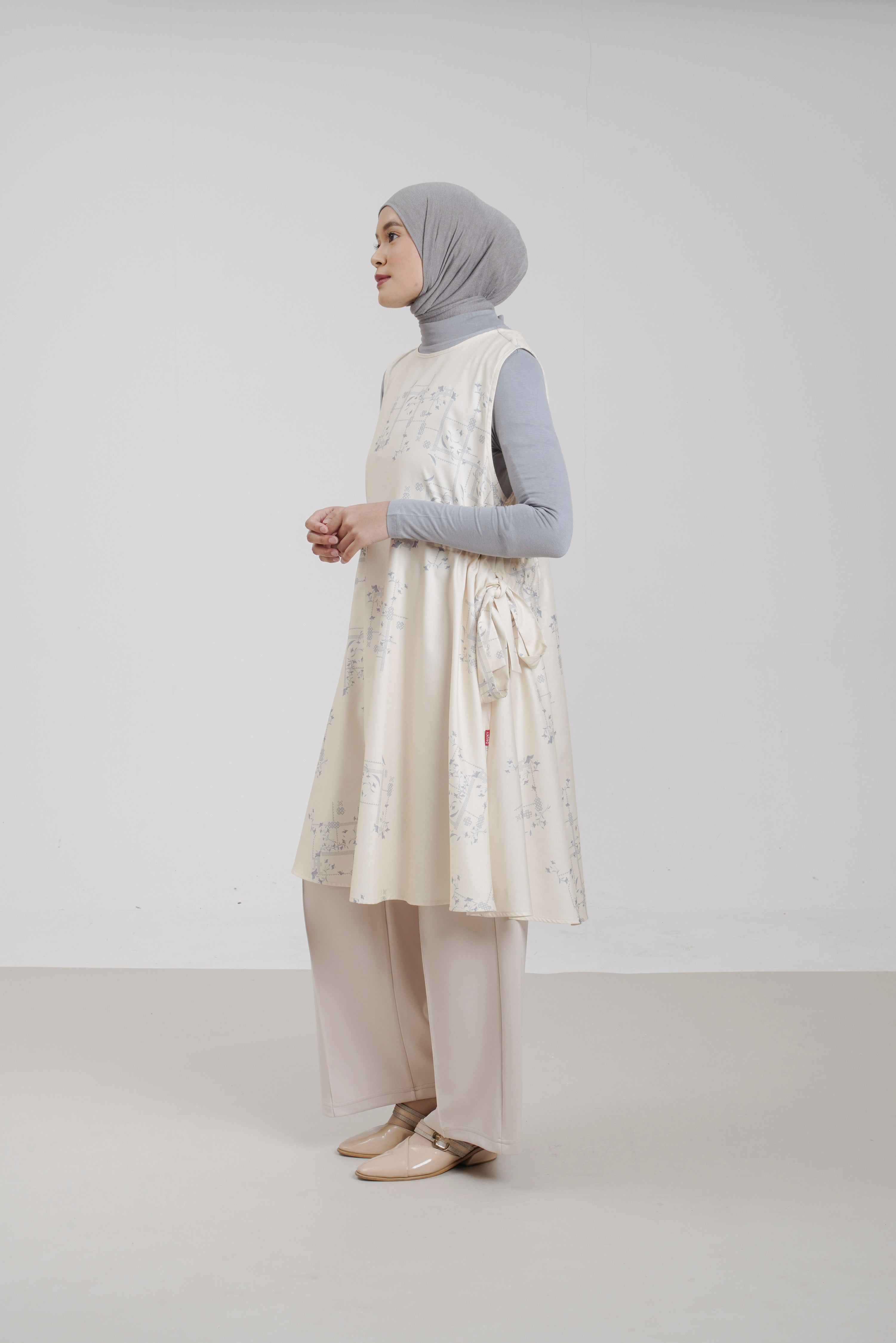 L Tunic Sleeveless Bitter Bloom