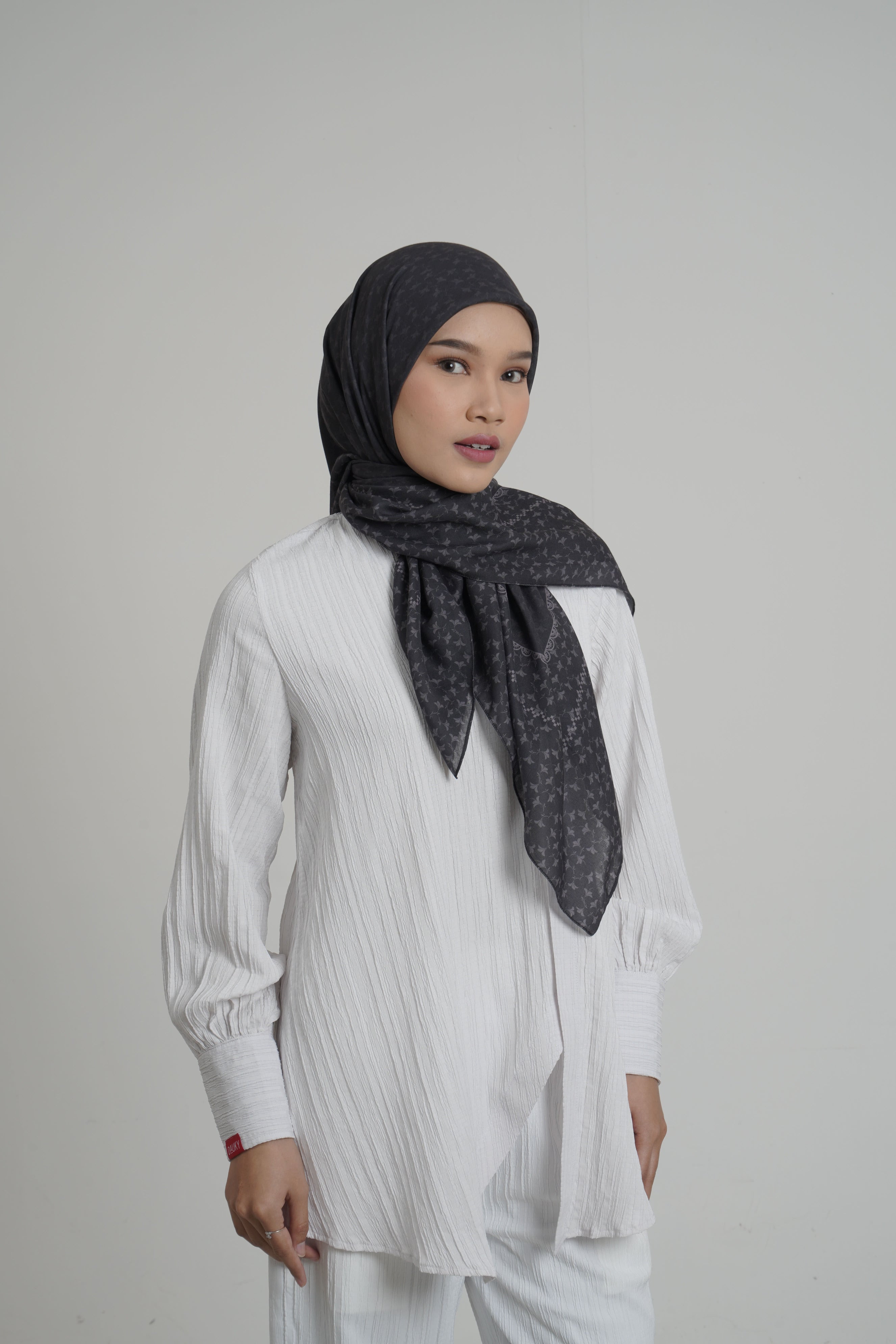 Bloom Bordered Scarf