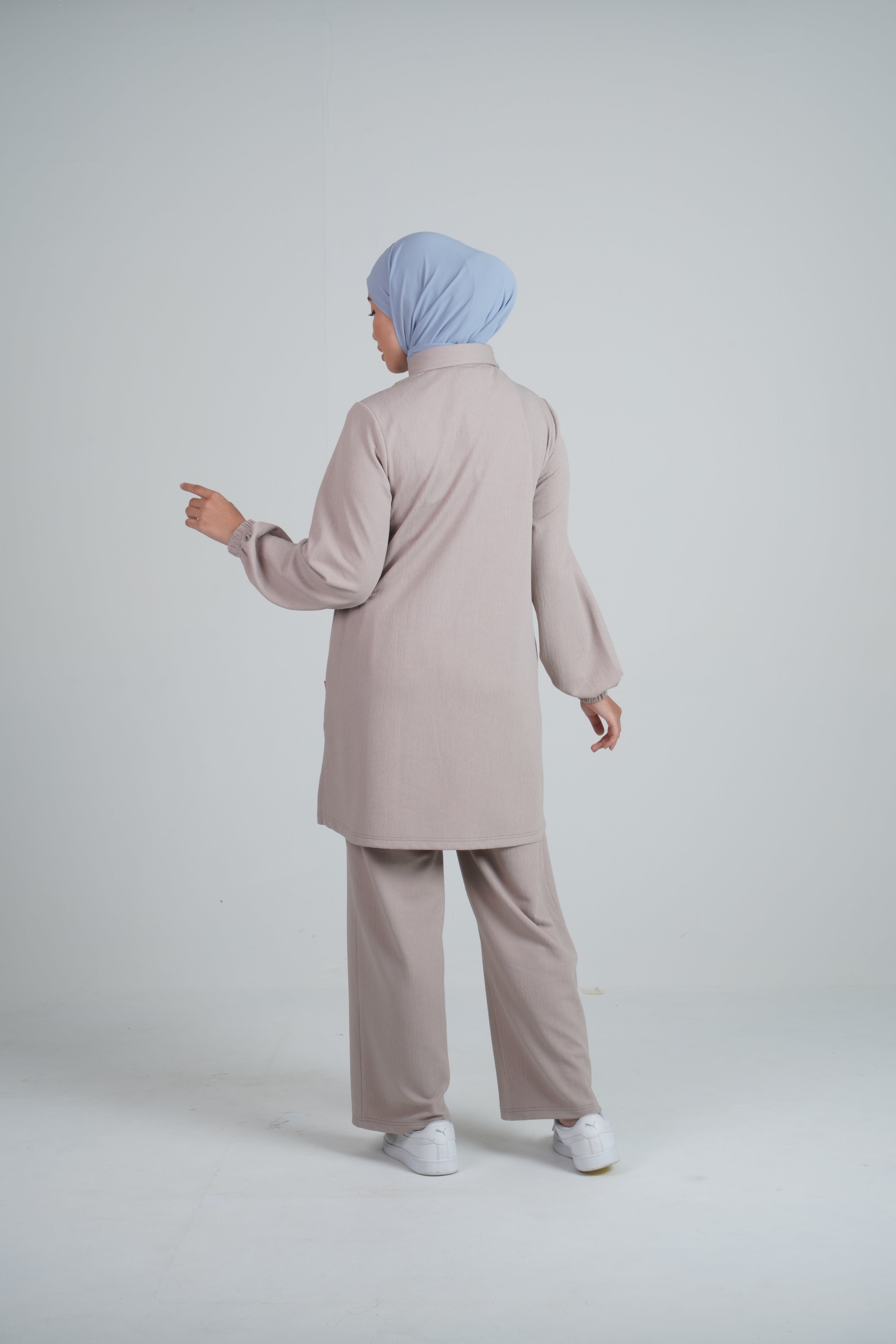 L TUNIC PLEATED SEQUIN