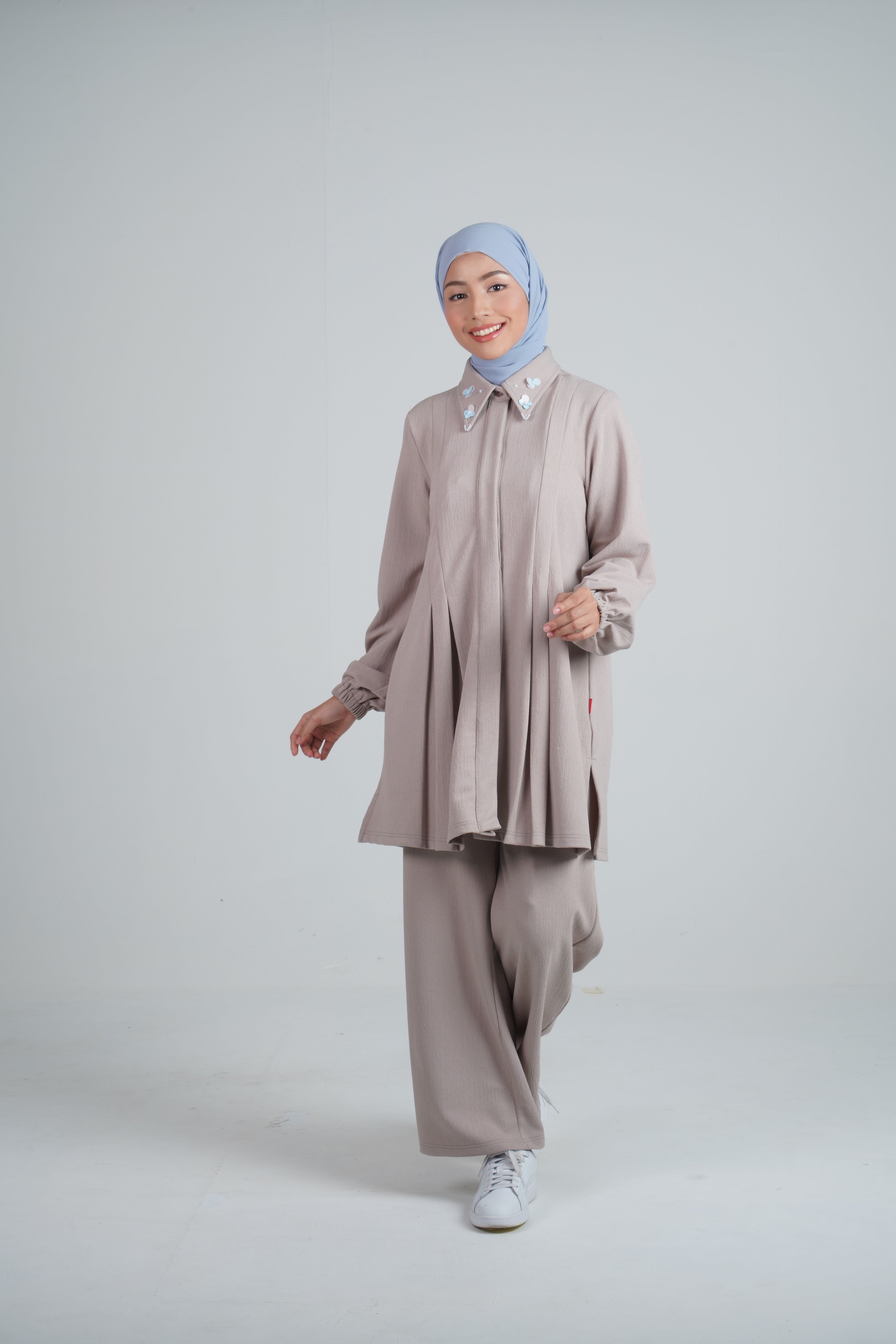 L TUNIC PLEATED SEQUIN