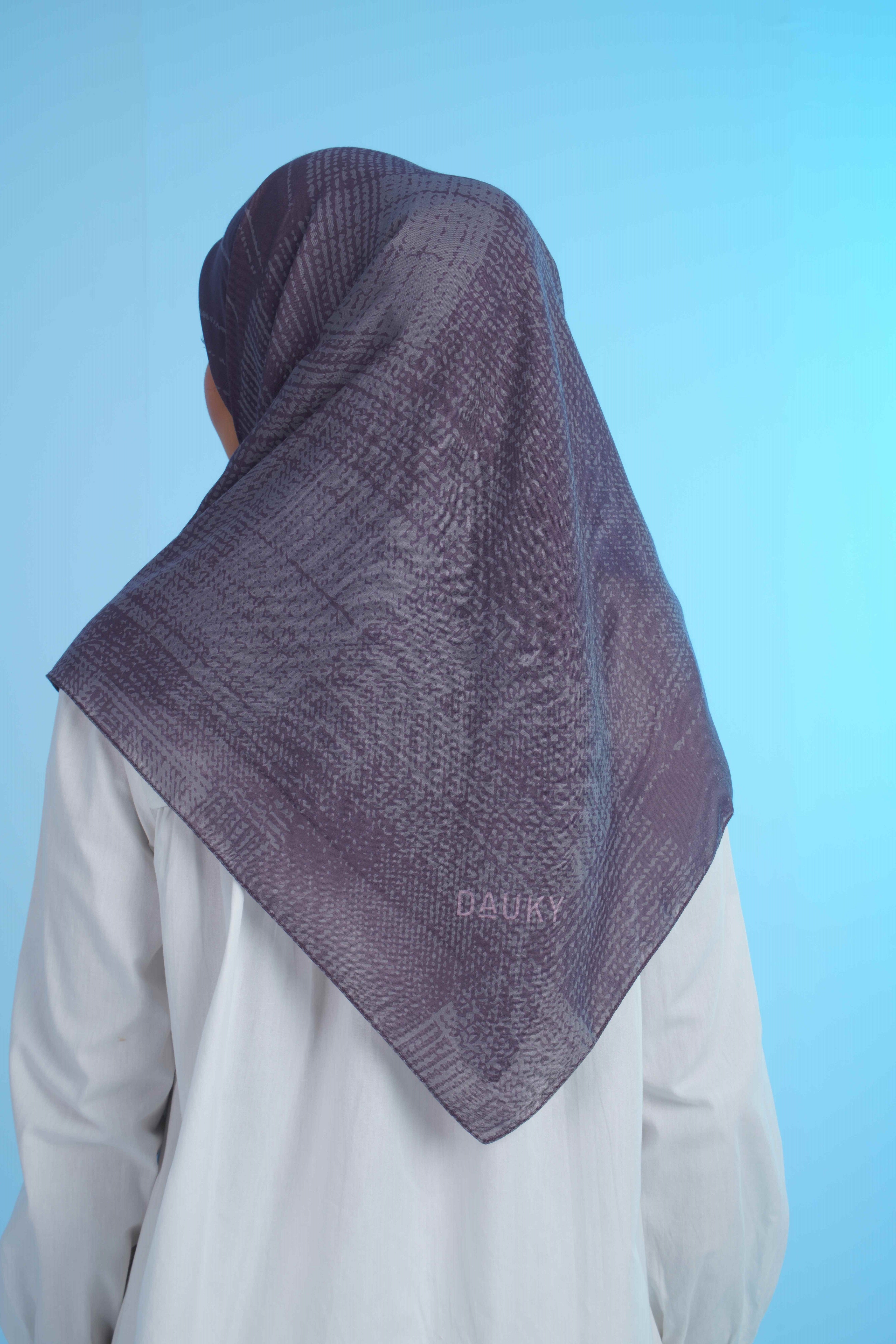 ABSTRACT PLAID SCARF