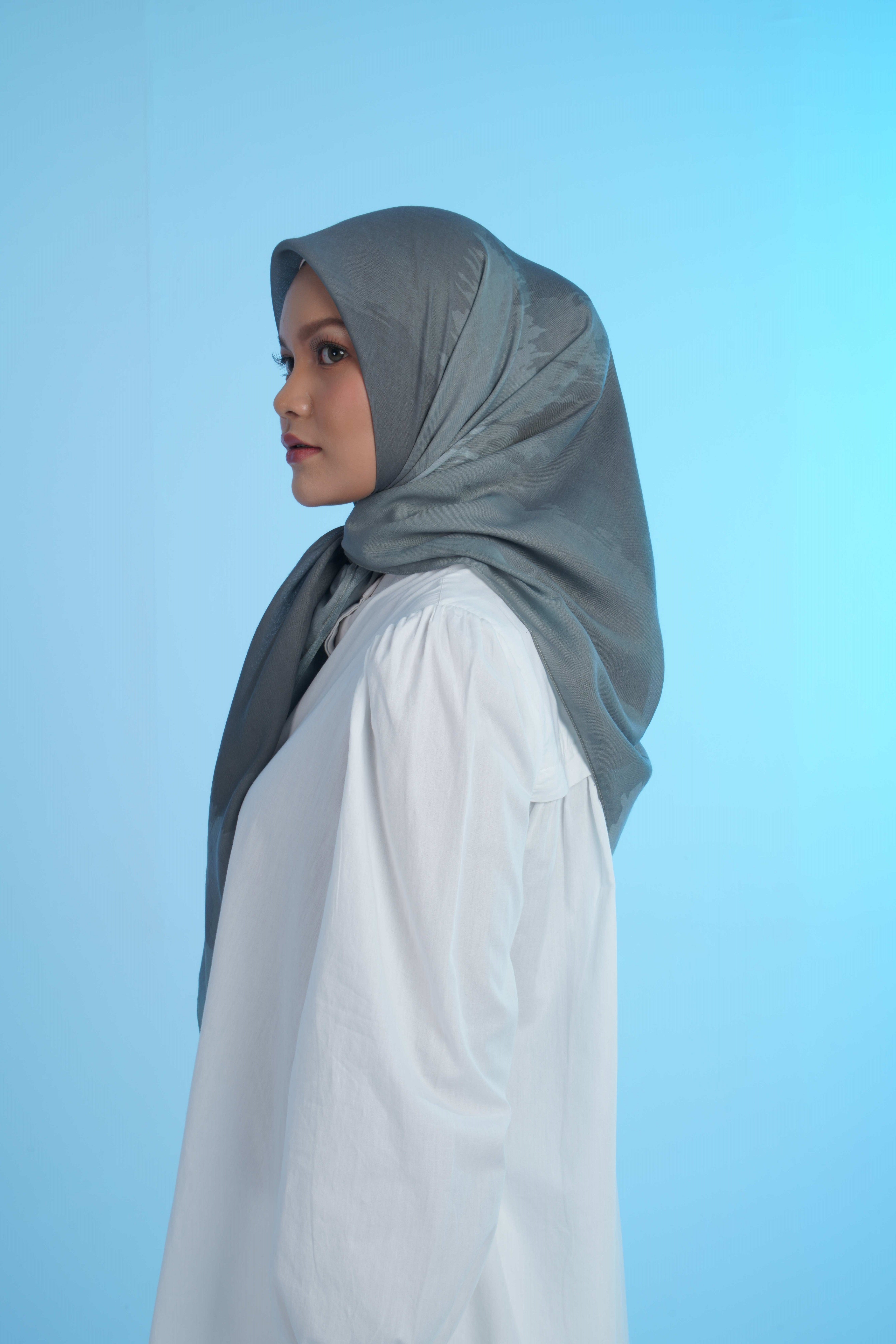 GRID WATER COLOR SCARF