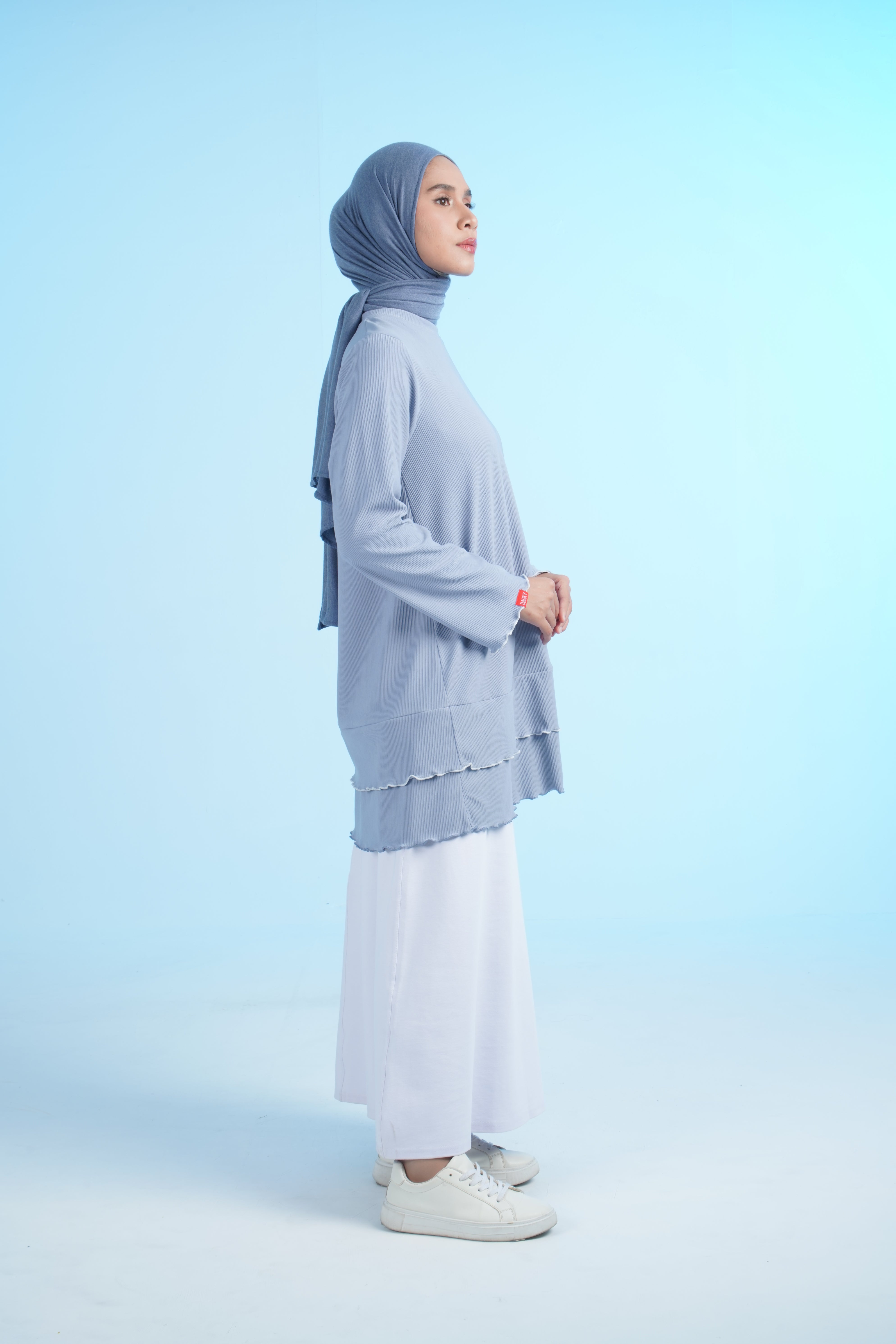 M TUNIC CONTRASTED LINE