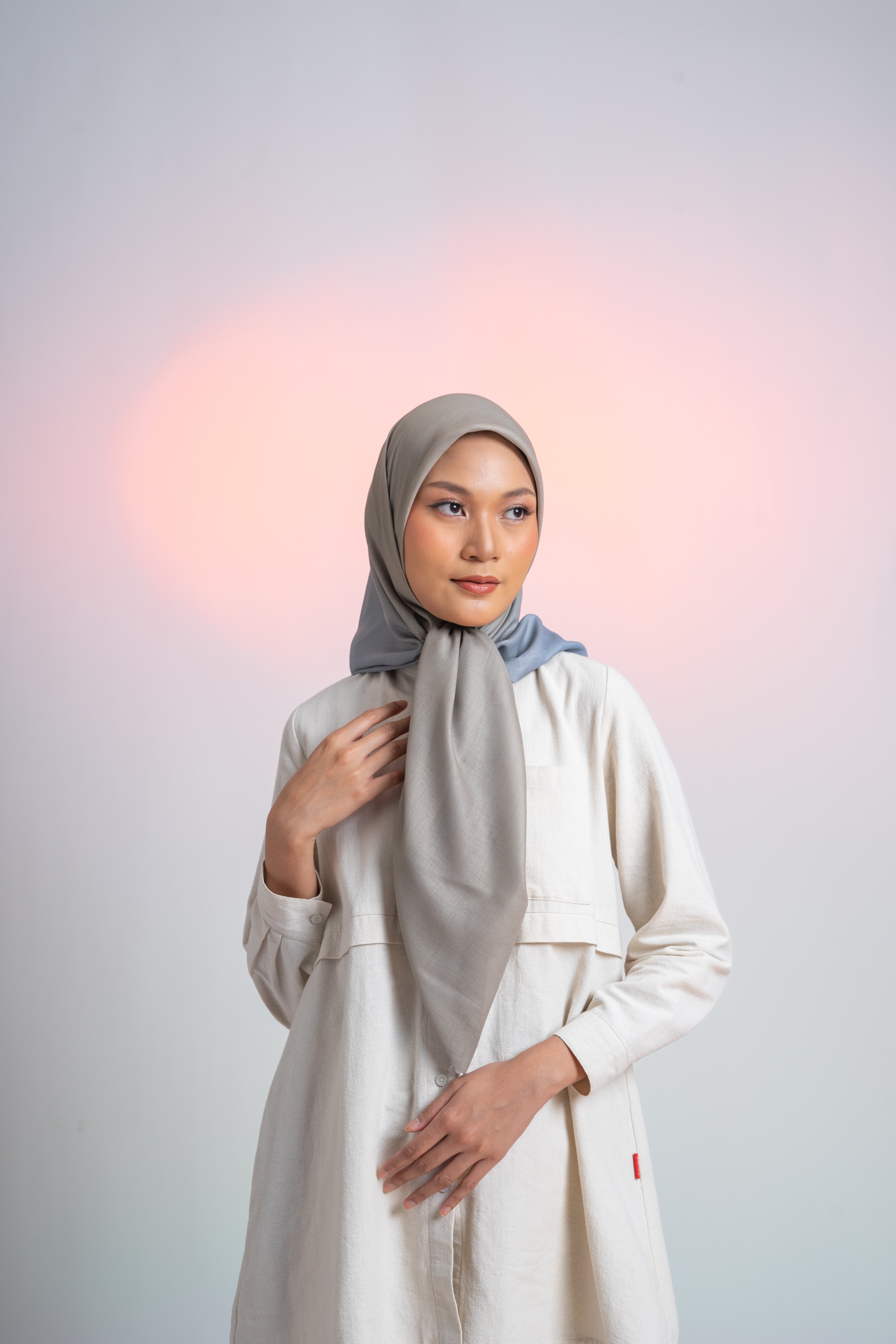 SYDNEY OMBRE PREMIUM SCARF - SAND