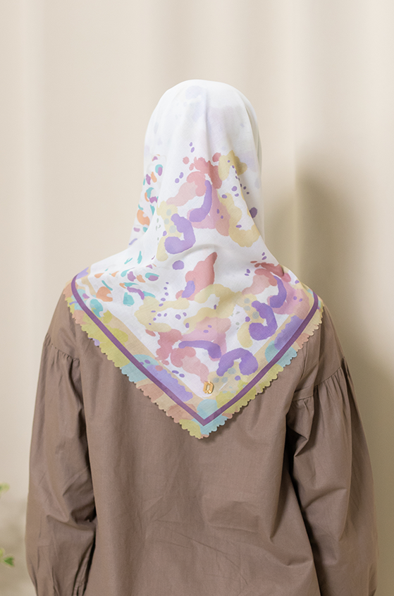 Oil Spread Premium Scarf - Coconut White