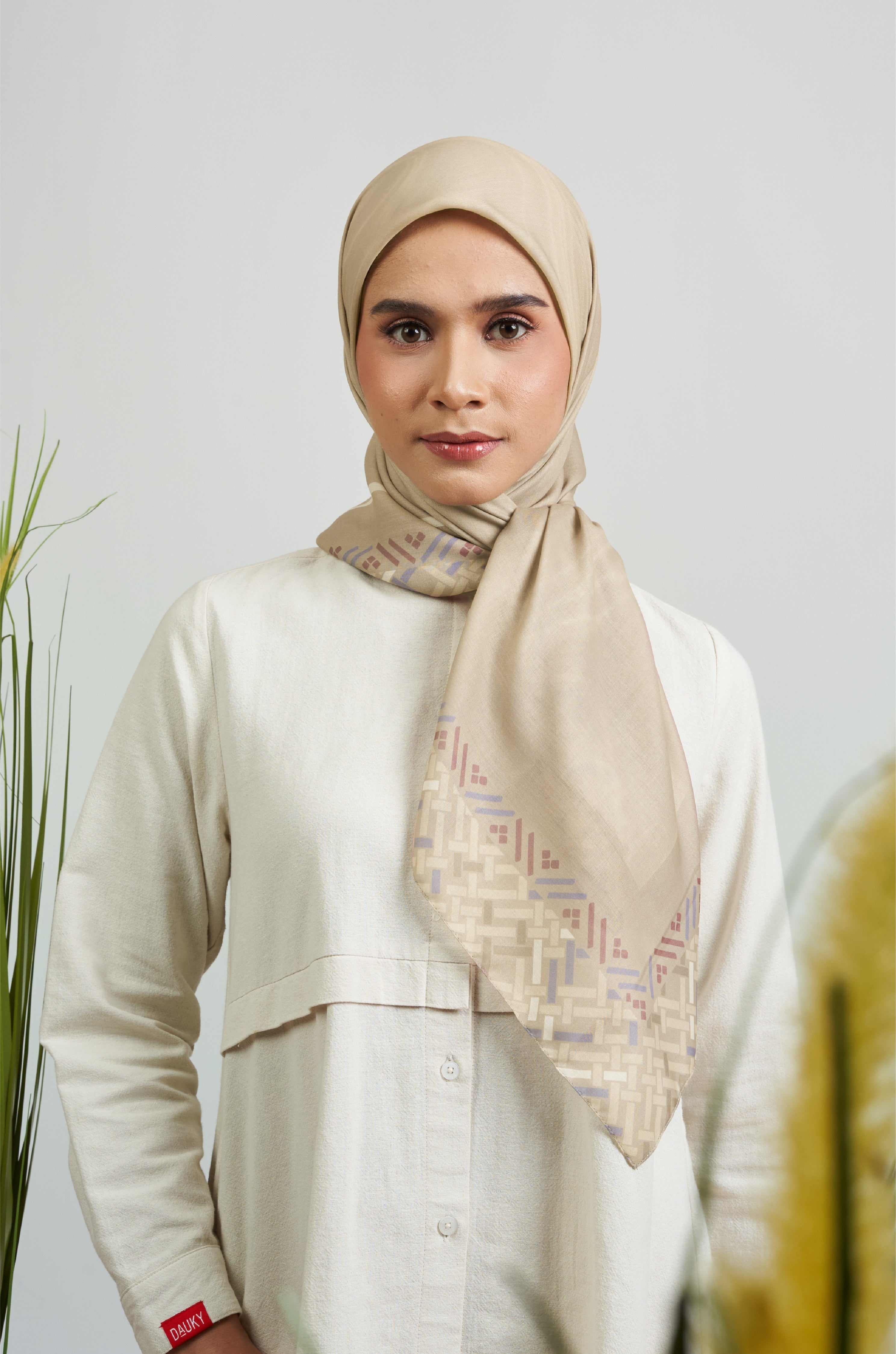 Decorative Geo Scarf - Olive