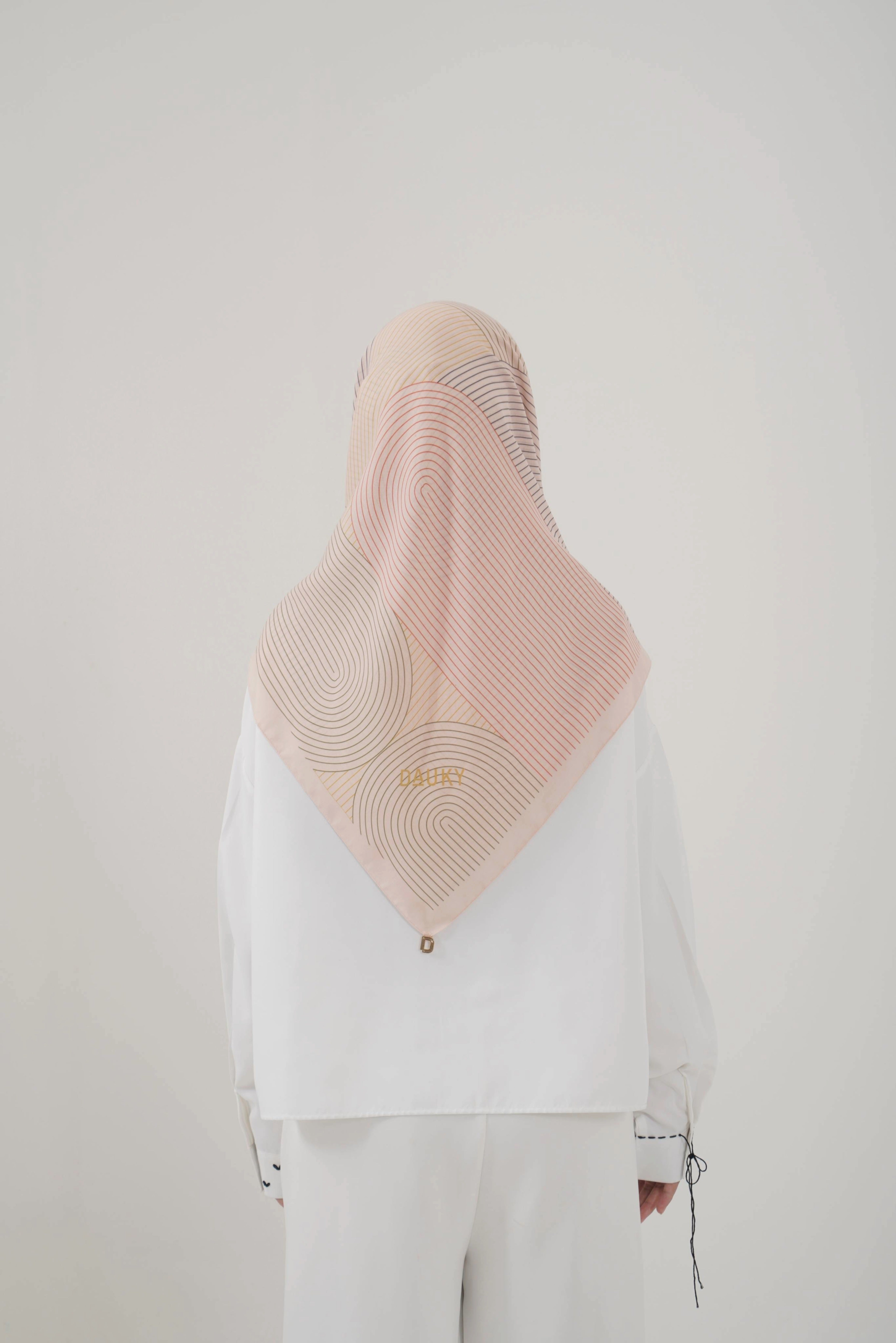 Curved Line Scarf