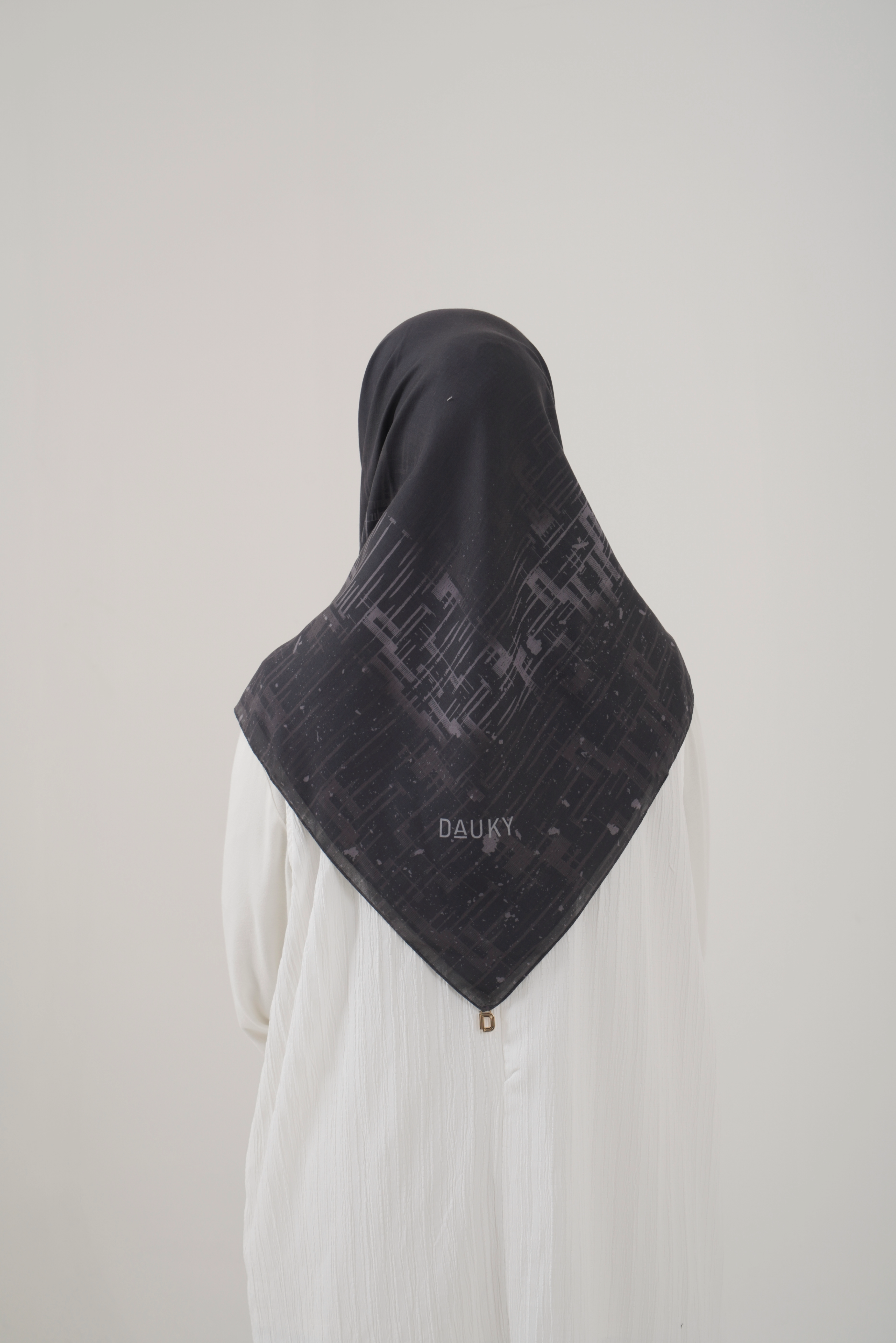 Grid LIne Scarf