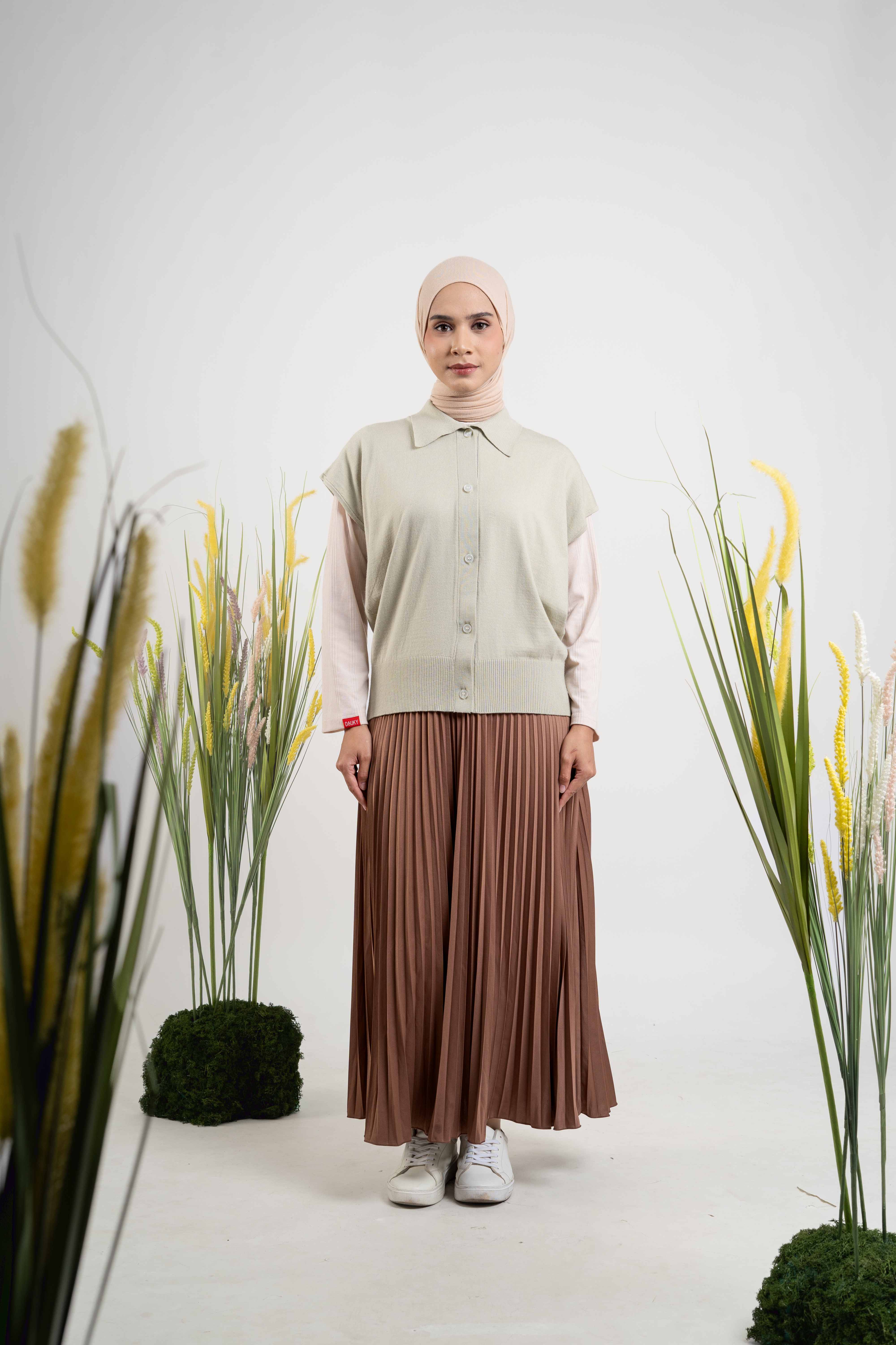 Vest Classic Knit - Sage Green