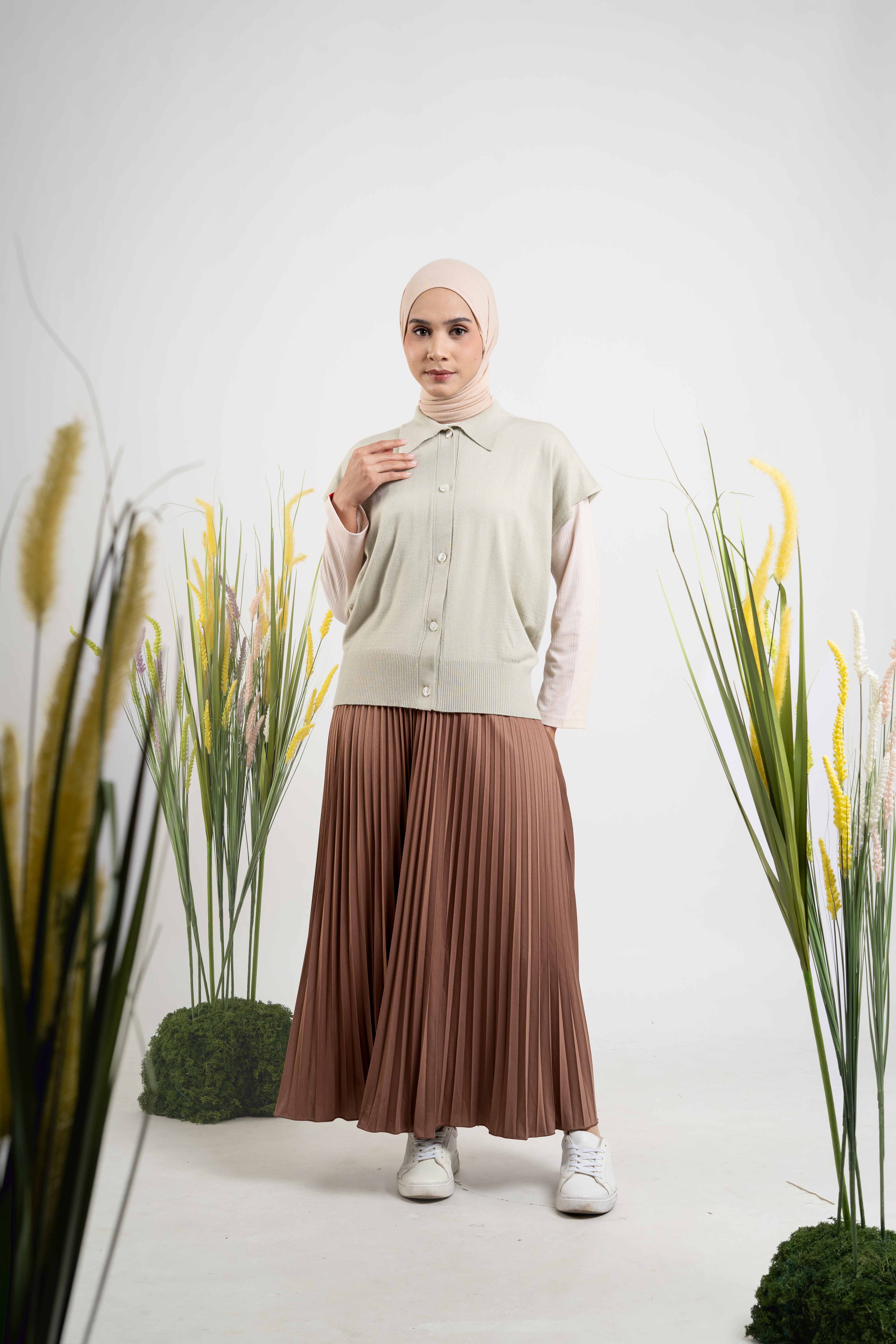 Vest Classic Knit - Sage Green