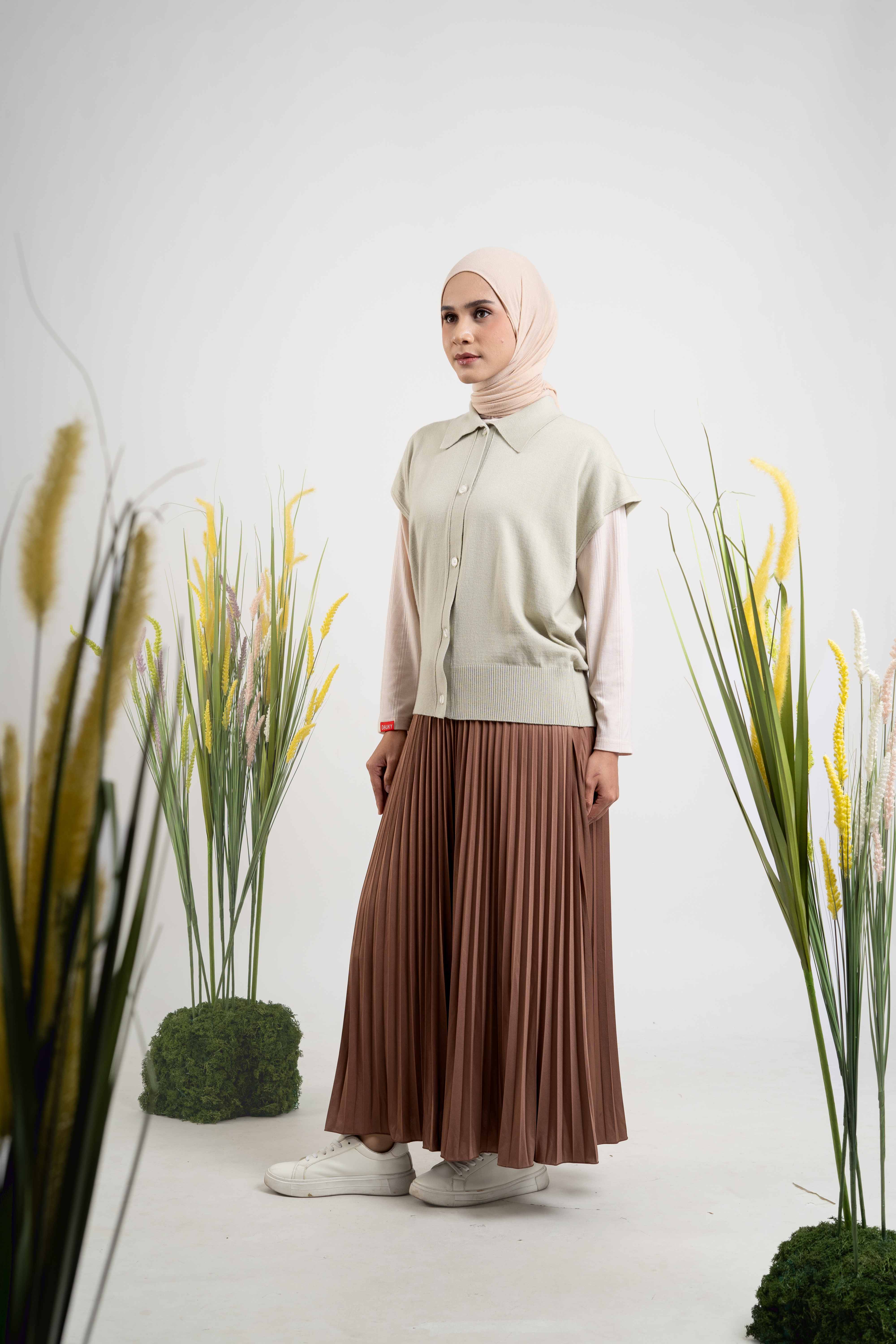 Vest Classic Knit - Sage Green