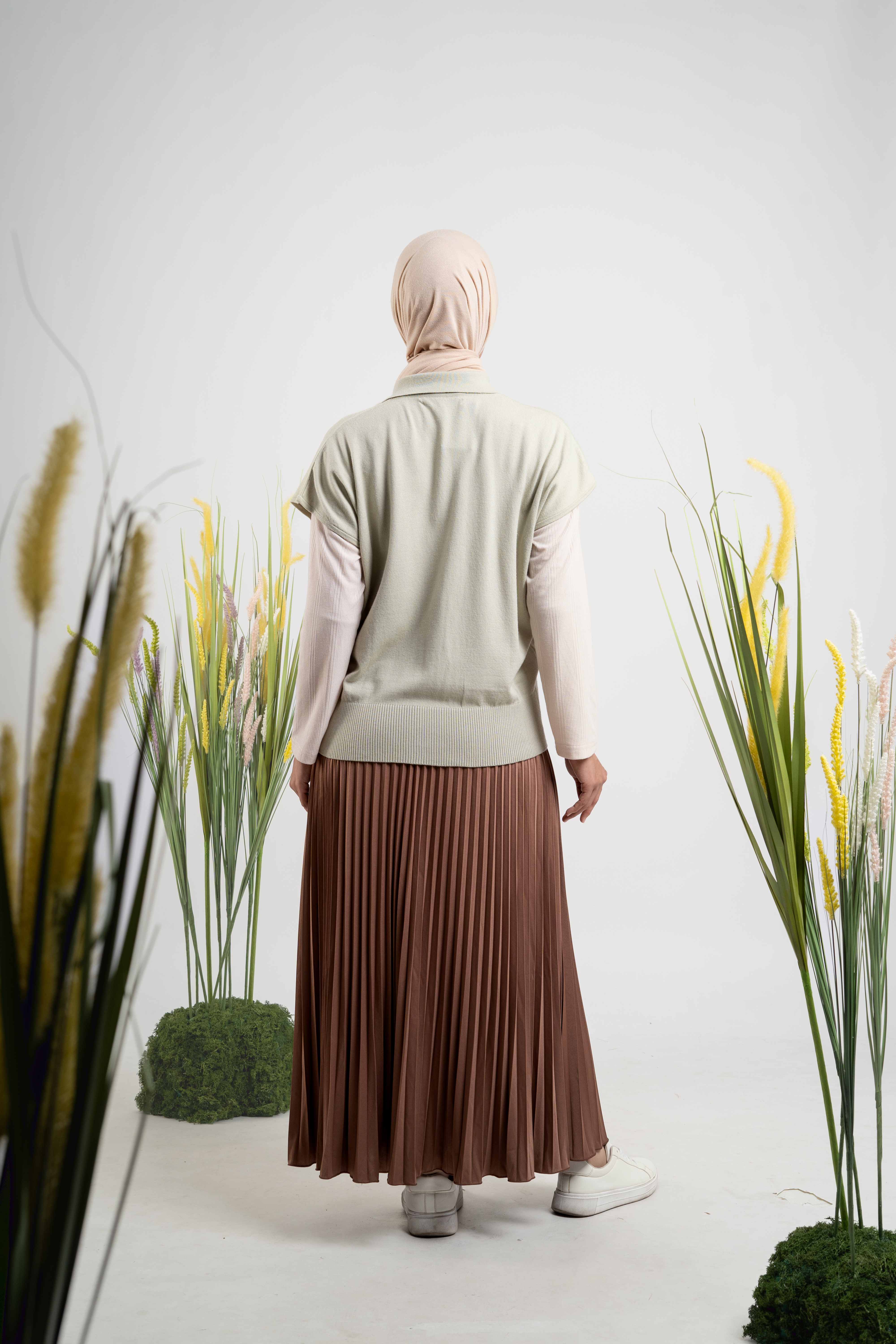 Vest Classic Knit - Sage Green