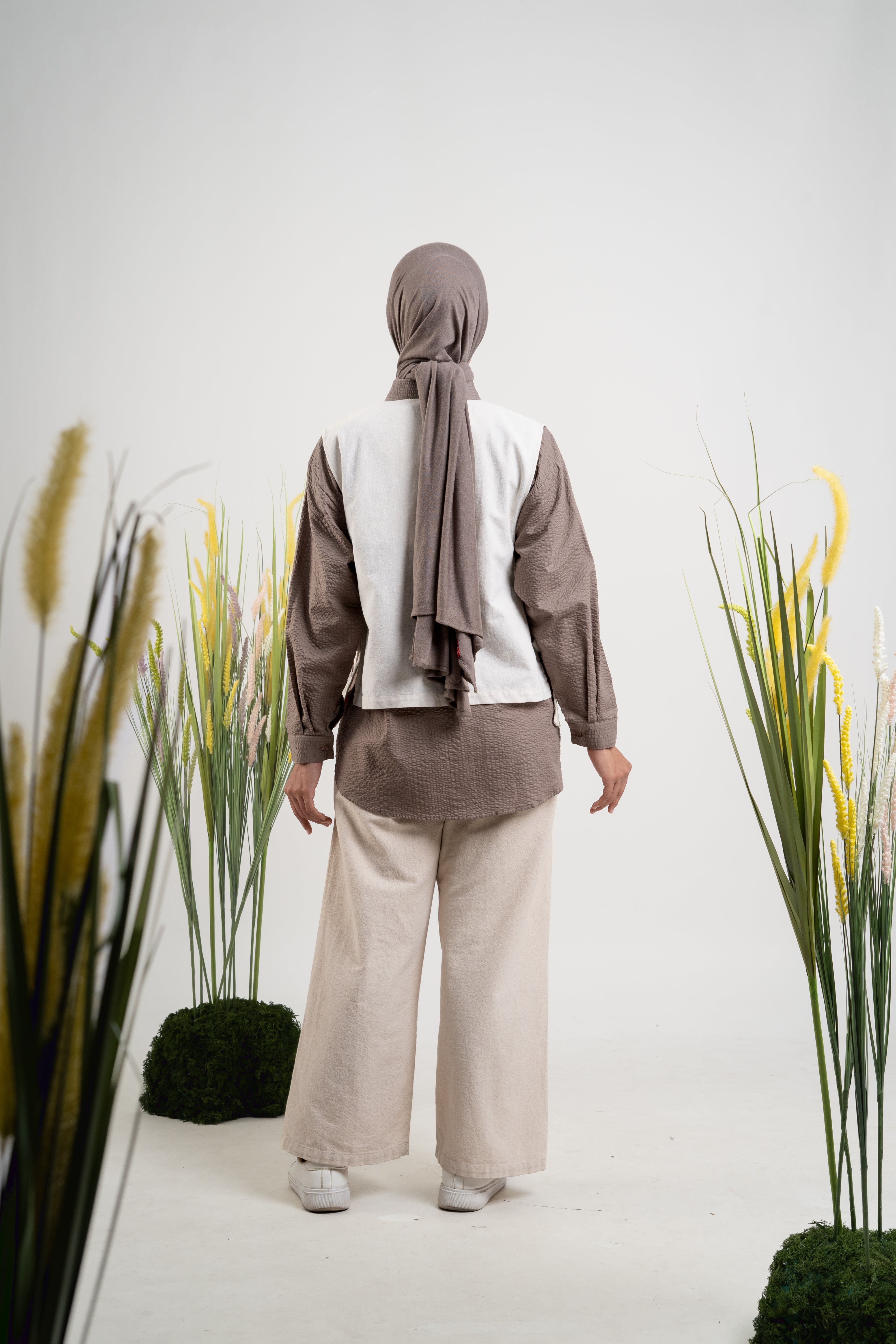 Vest Flower Melbourne - Bone