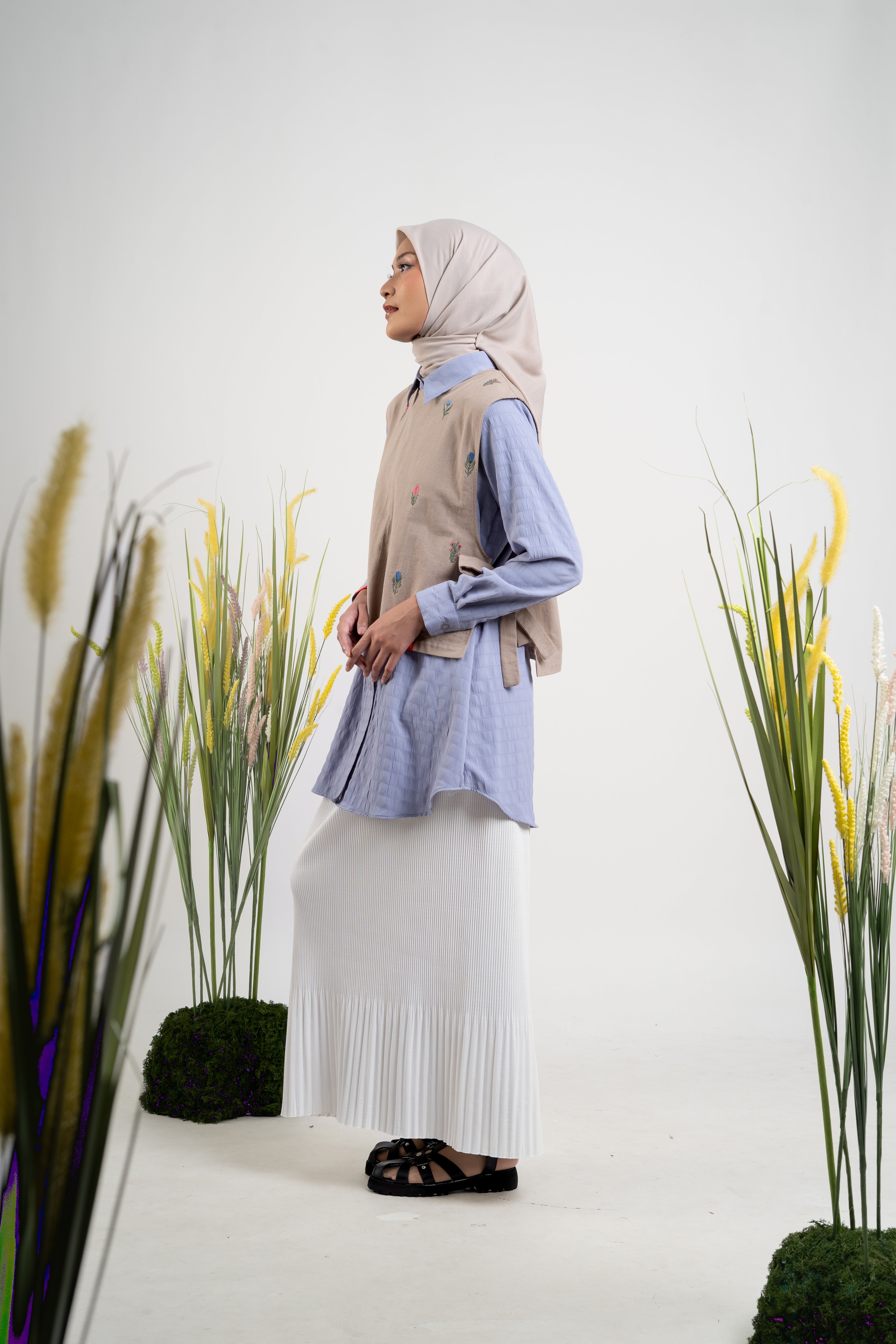 Vest Flower Melbourne - Khaky