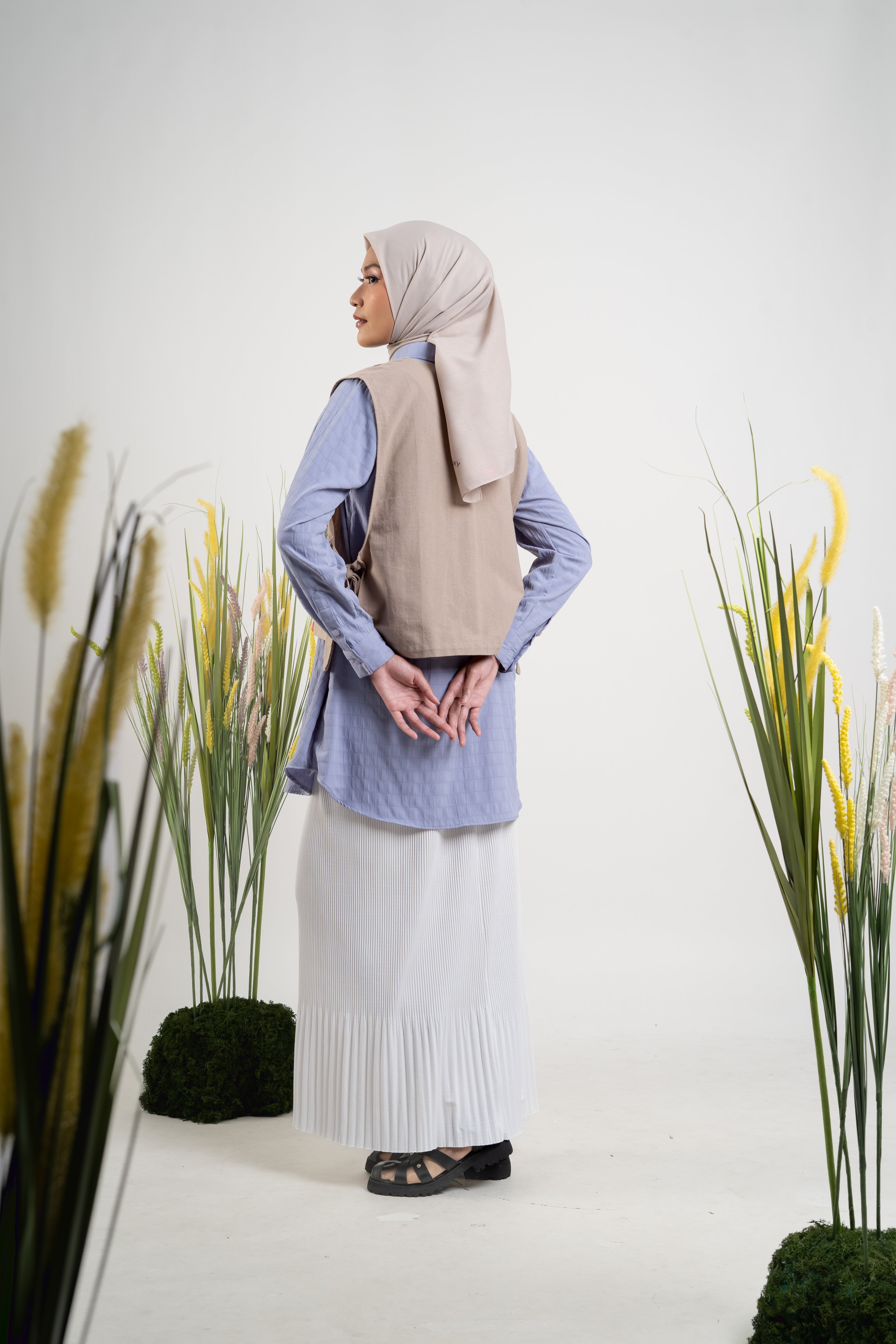 Vest Flower Melbourne - Khaky