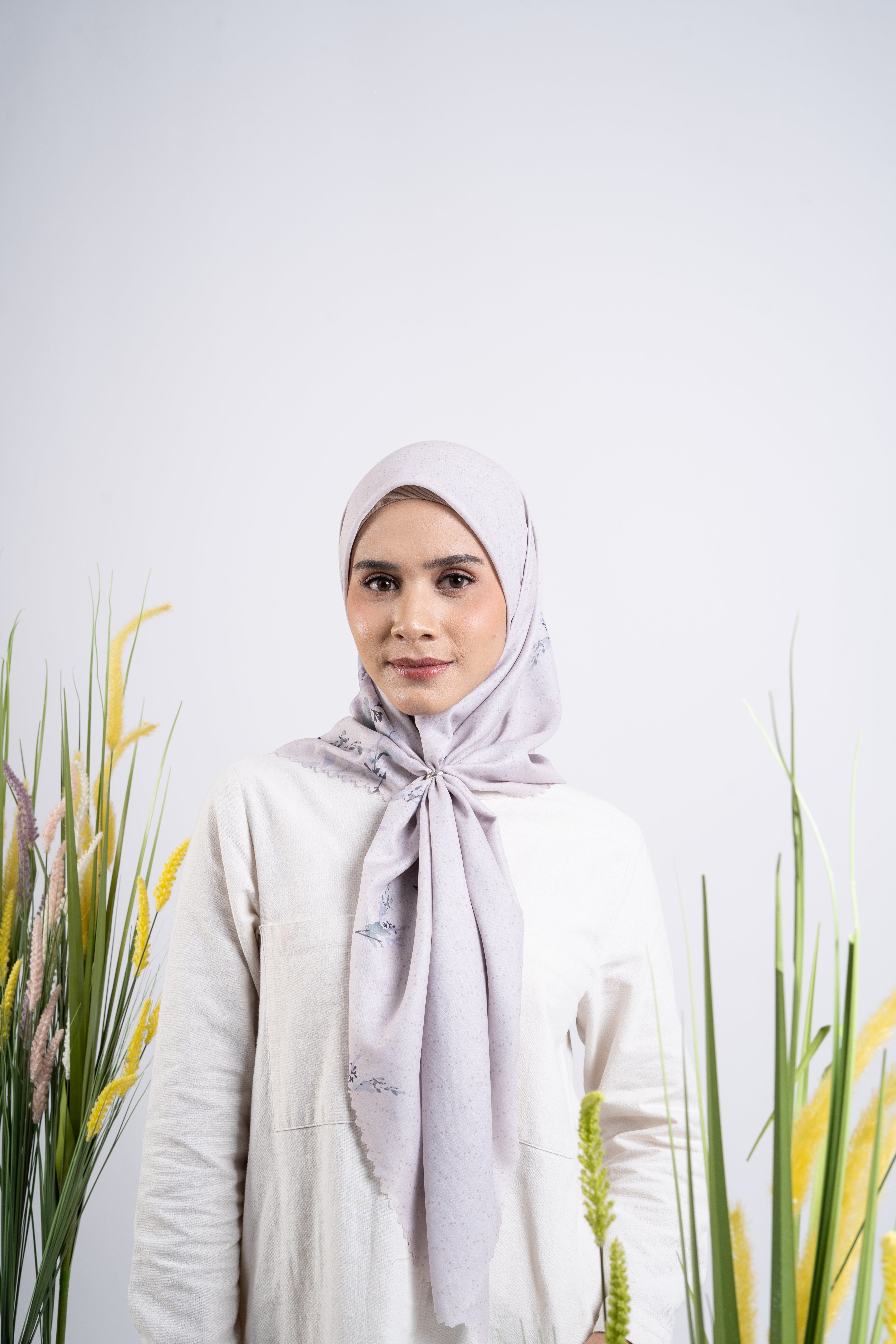 Floral Spreads Premium Scarf - Ivory