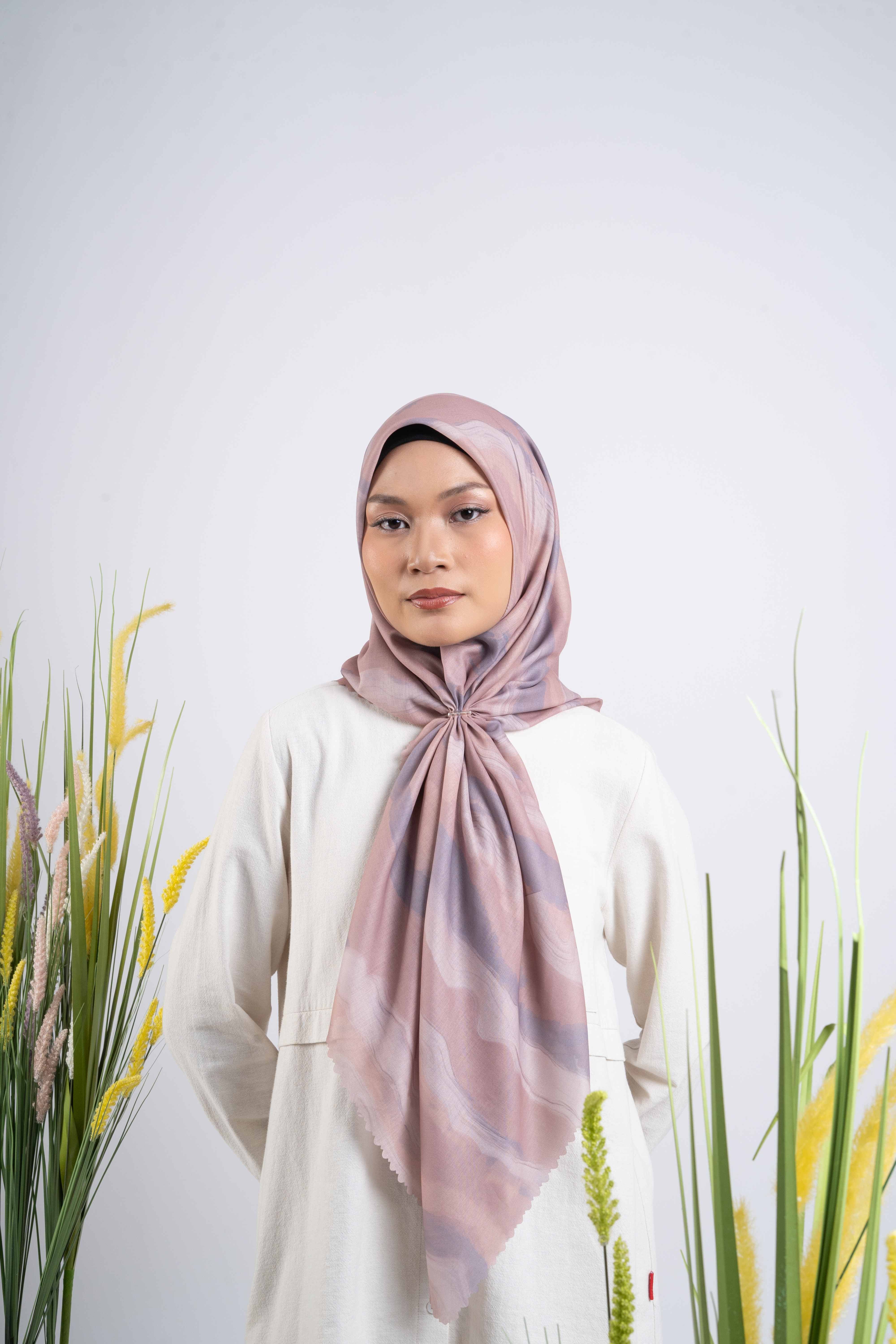 Lined Spreads Premium Scarf - Caramel