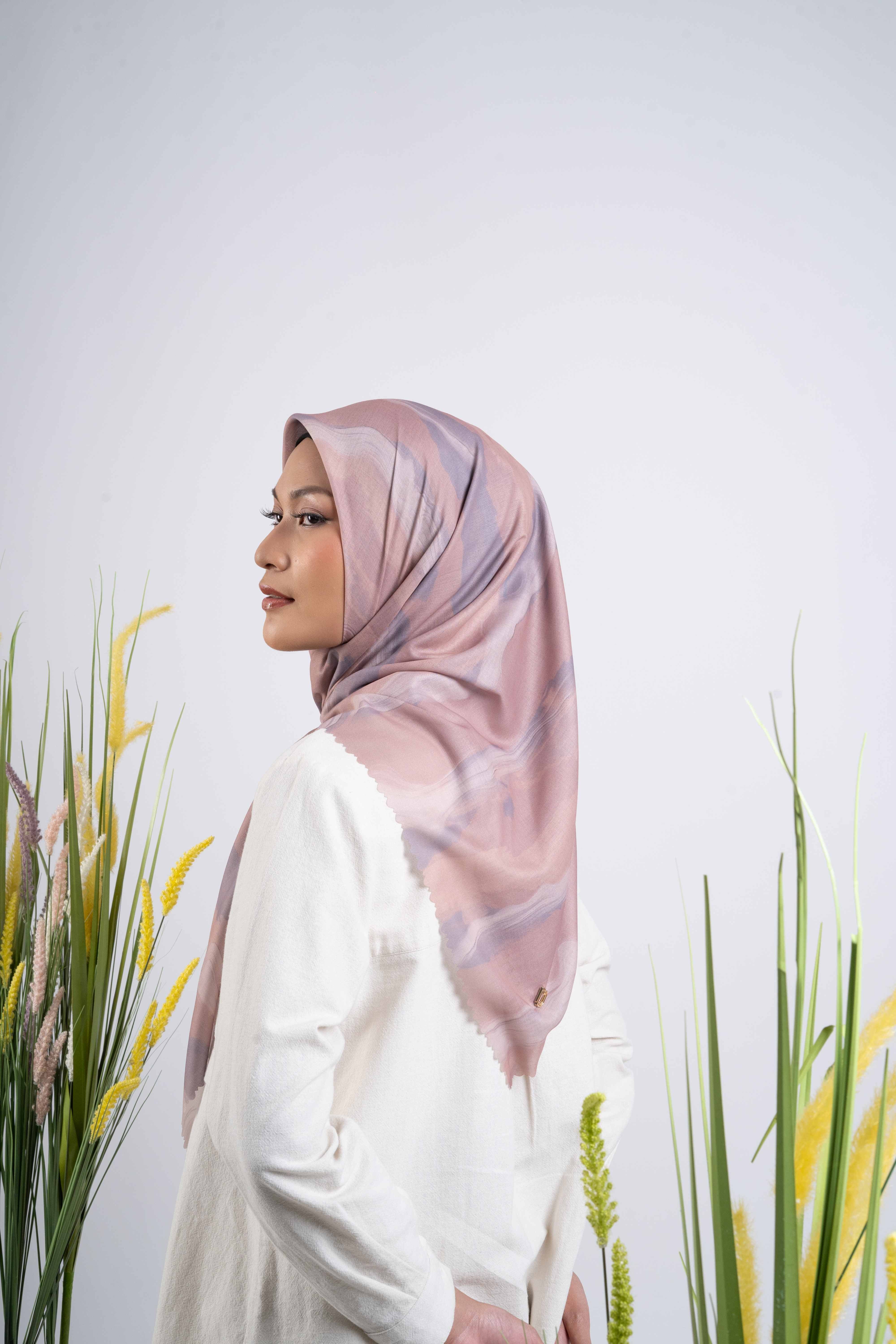 Lined Spreads Premium Scarf - Caramel
