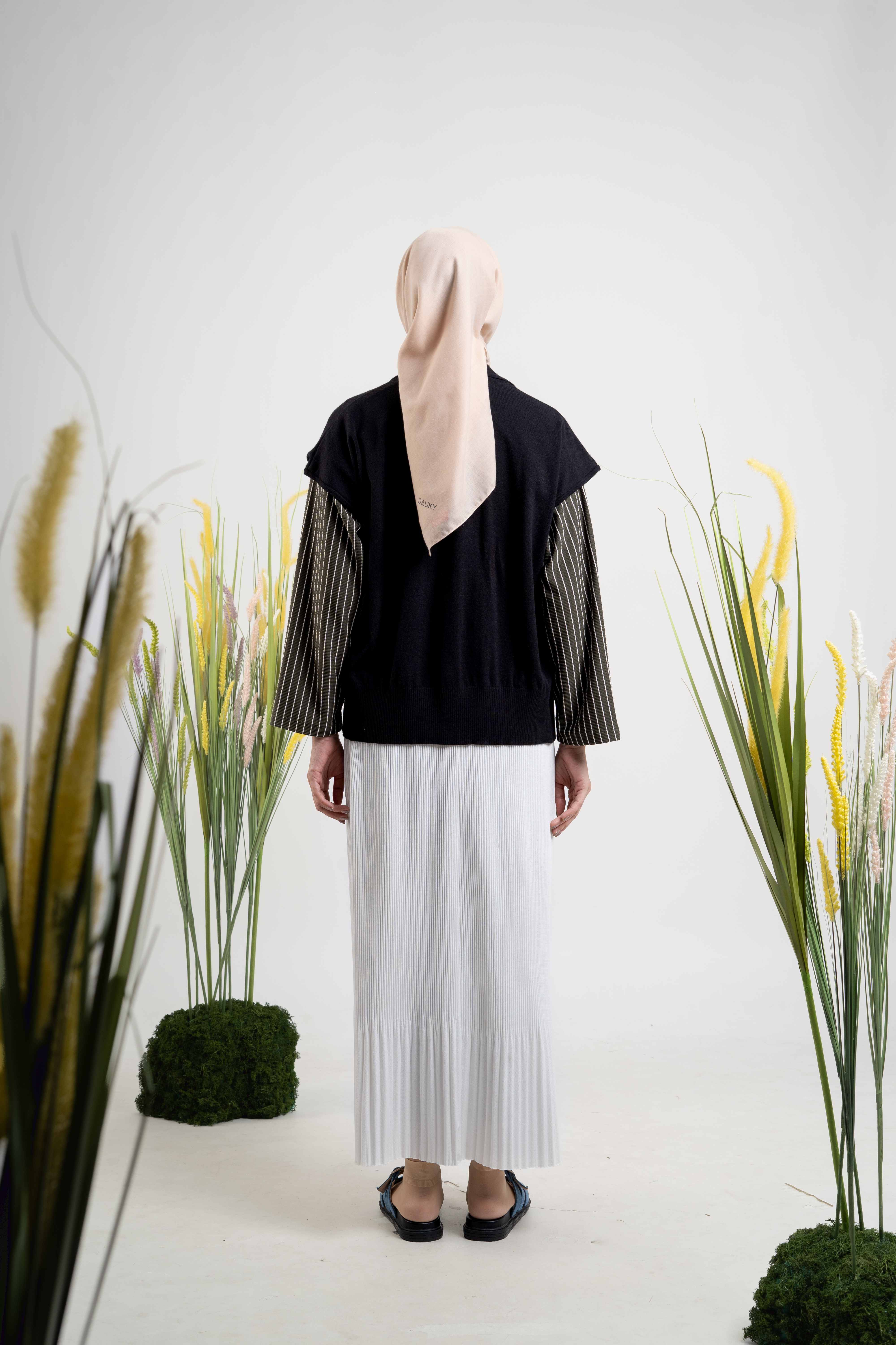 Vest Classic Knit - Black