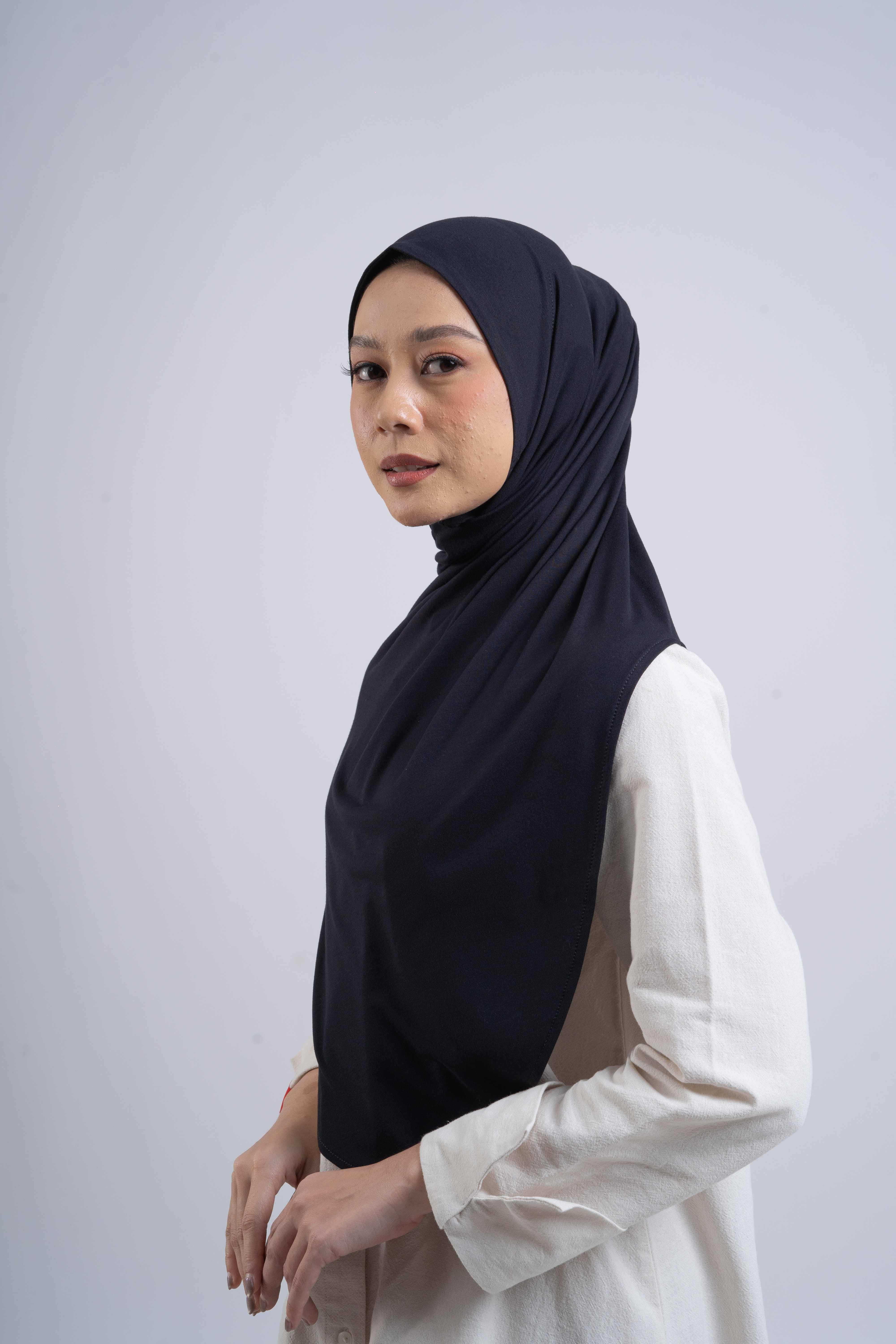 Curvy Instant Hijab - Black
