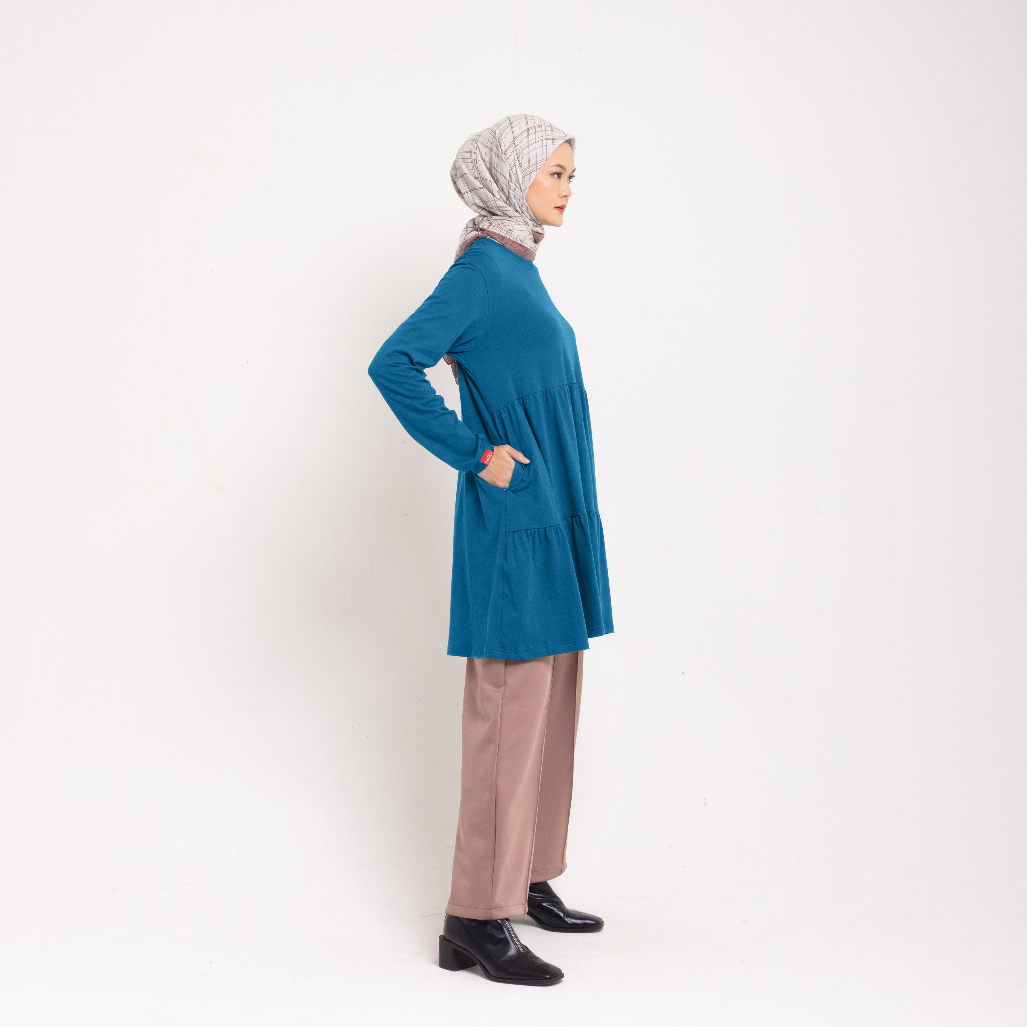 M Tunic Combed Ruffles Botton - Teal Blue