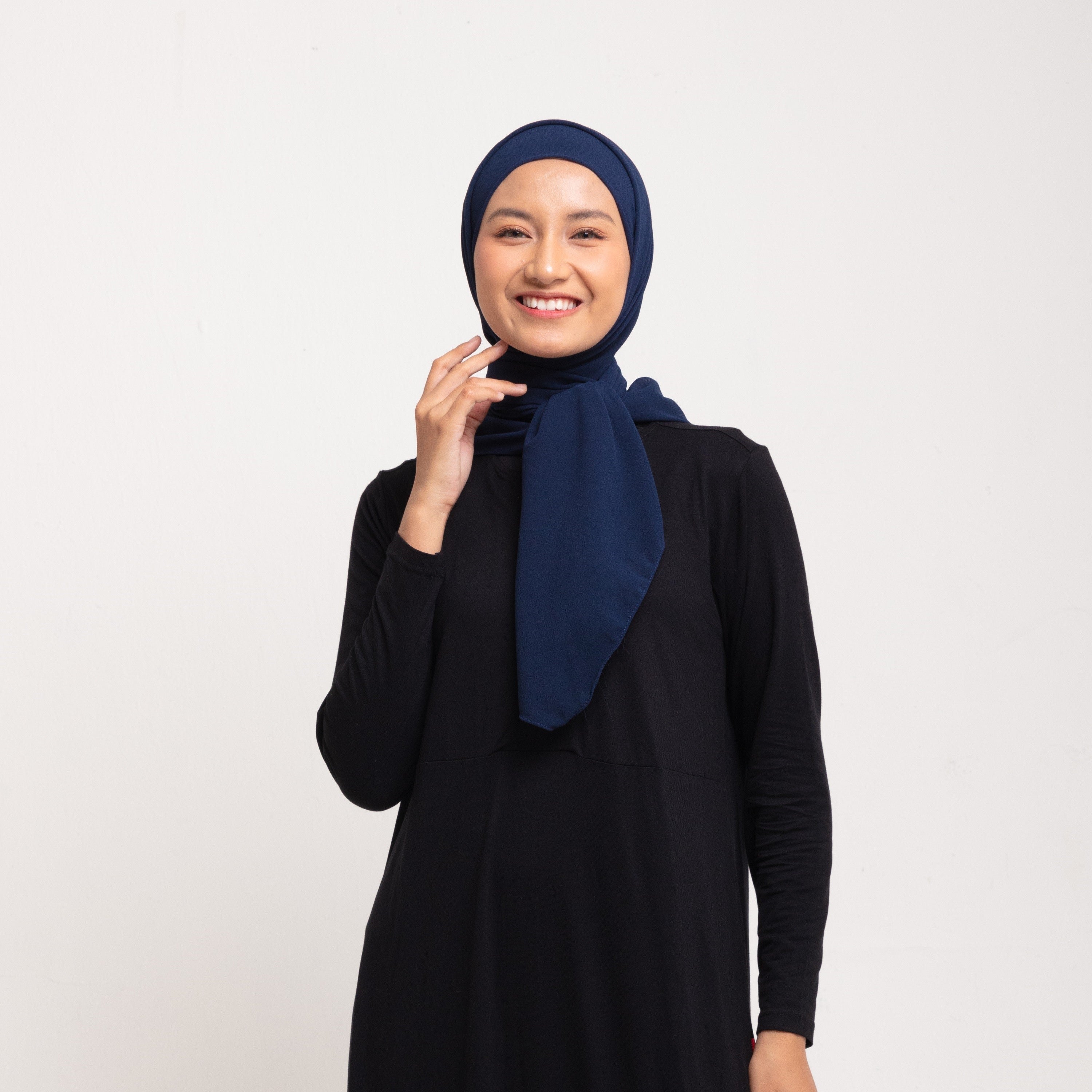 Hijab Square Instan - Navy