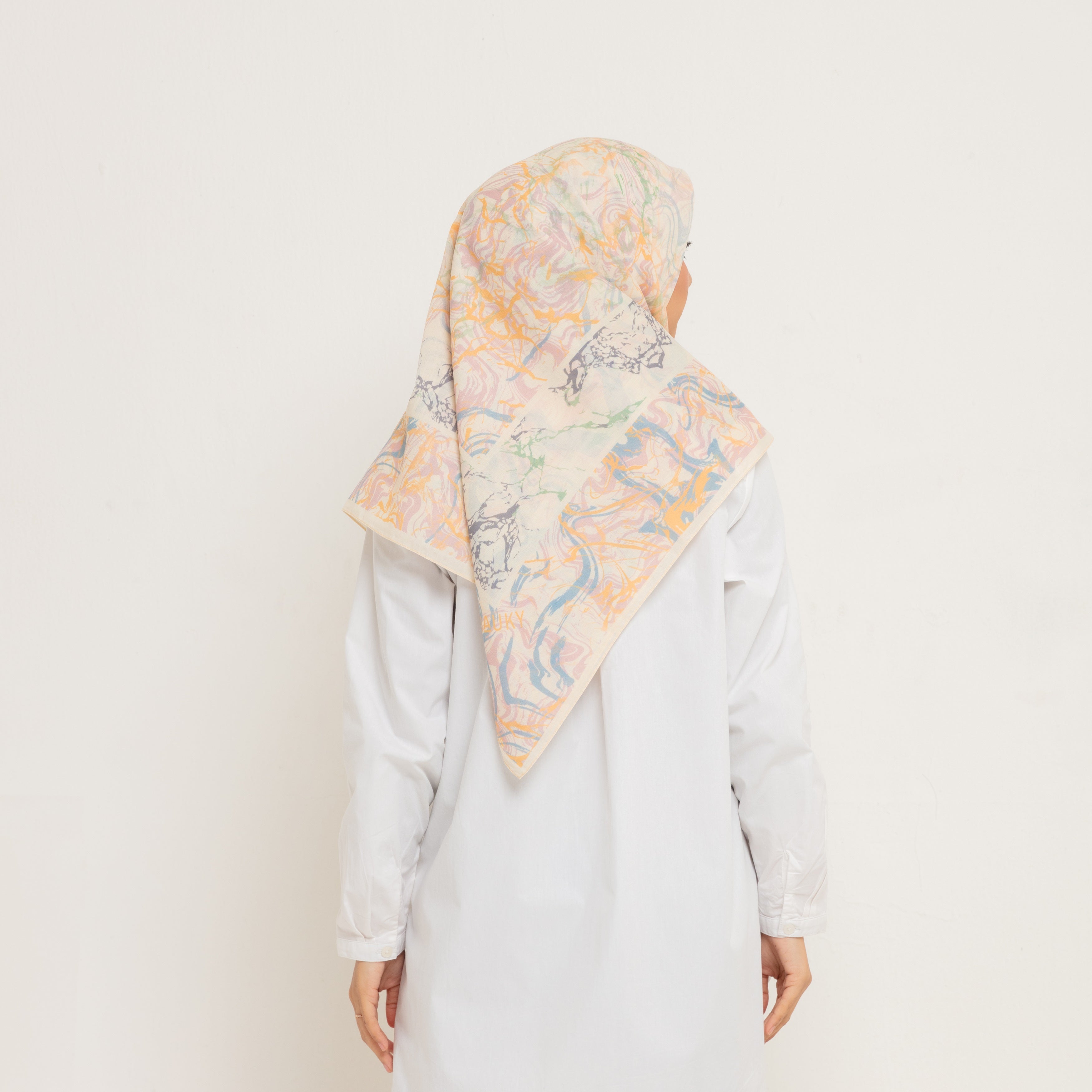Dauky Jilbab Segiempat Marbling Scarf - BW