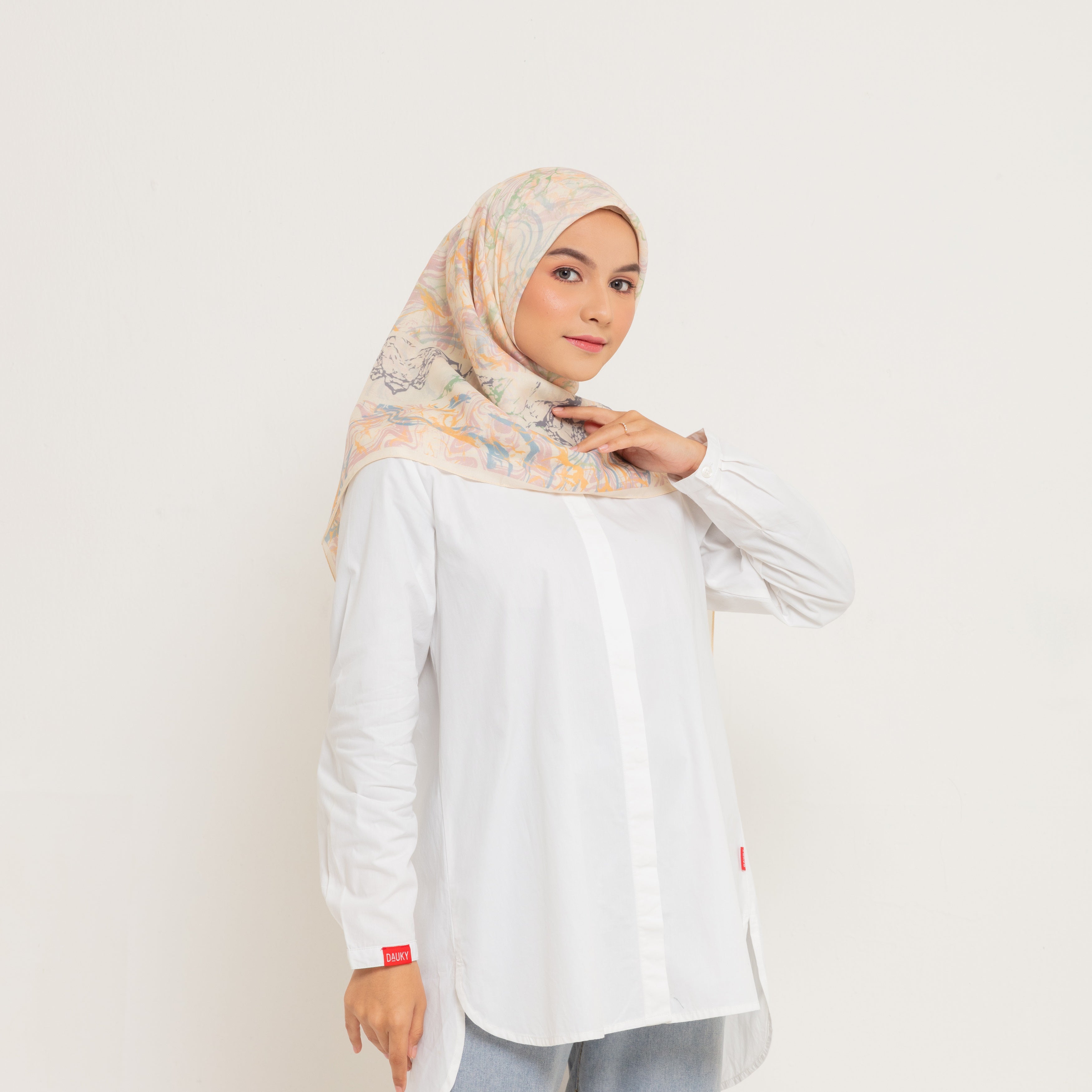 Dauky Jilbab Segiempat Marbling Scarf - BW