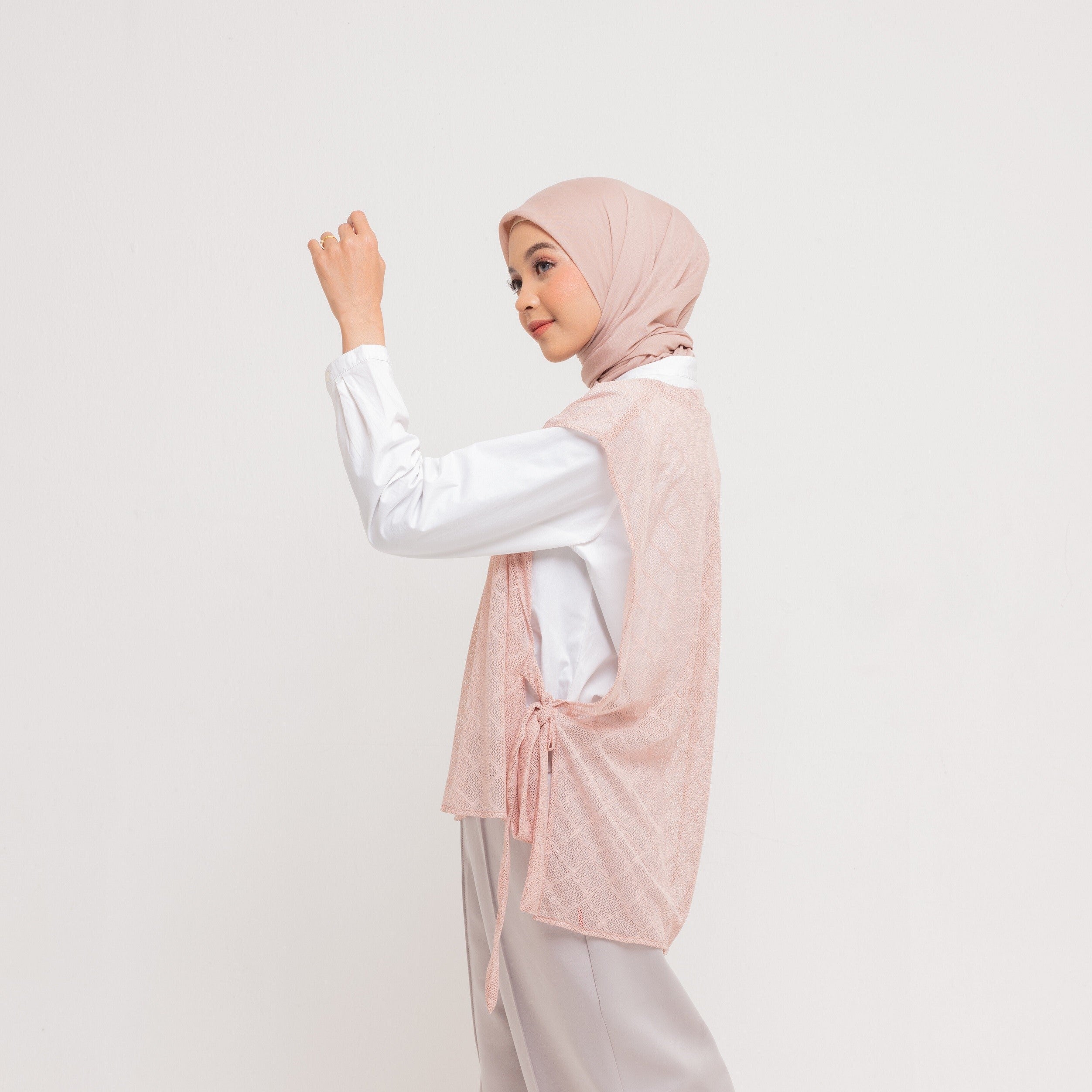 Dauky Cardigan Wanita Vest Lace Katun - Nude