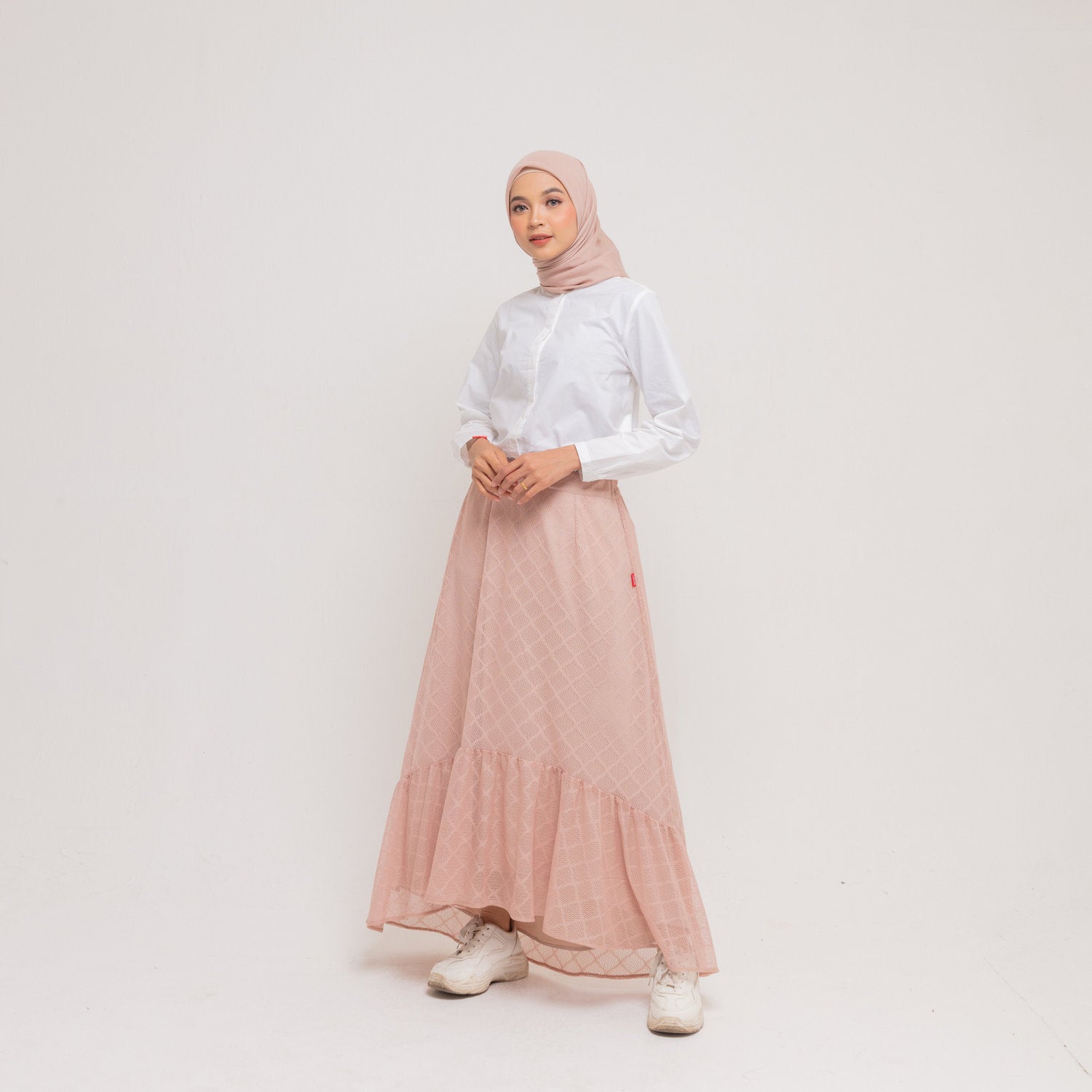 Dauky Bawahan Skirt Lace Katun Asimetris - Nude