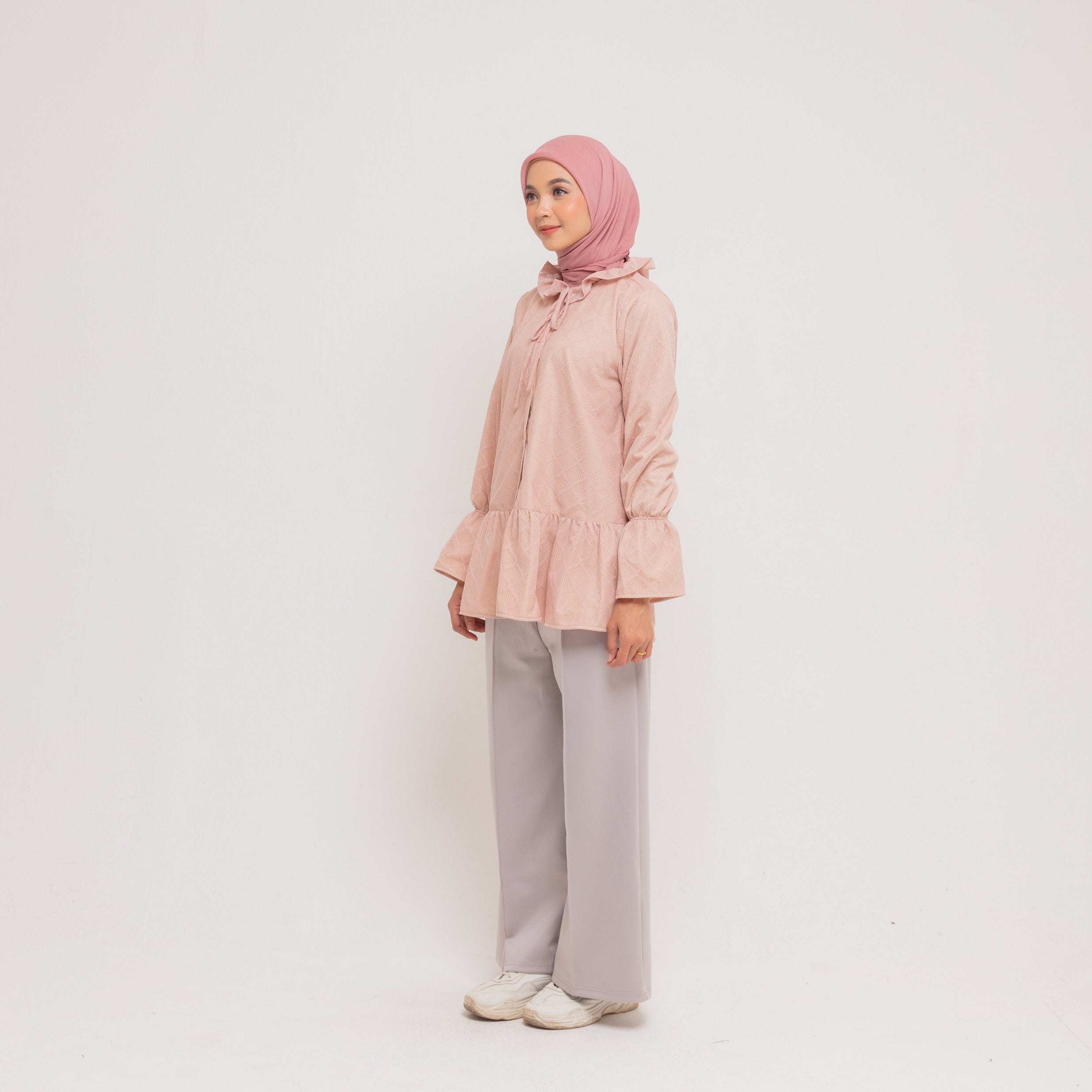 Dauky Atasan Wanita M Tunik Lace Katun Ruffless - Nude