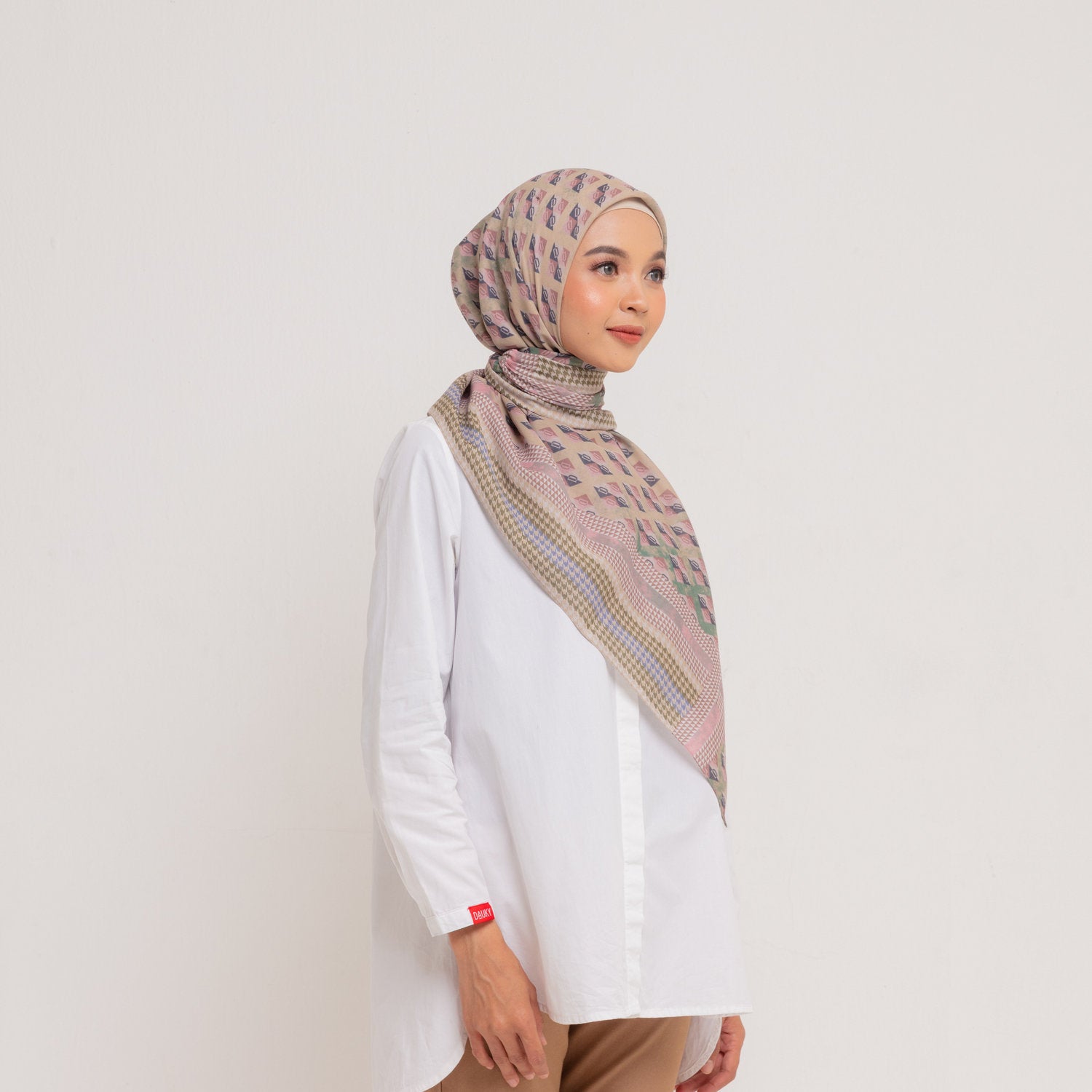 Dauky Hijab Segiempat Double Border Monogram Scarf - Nude