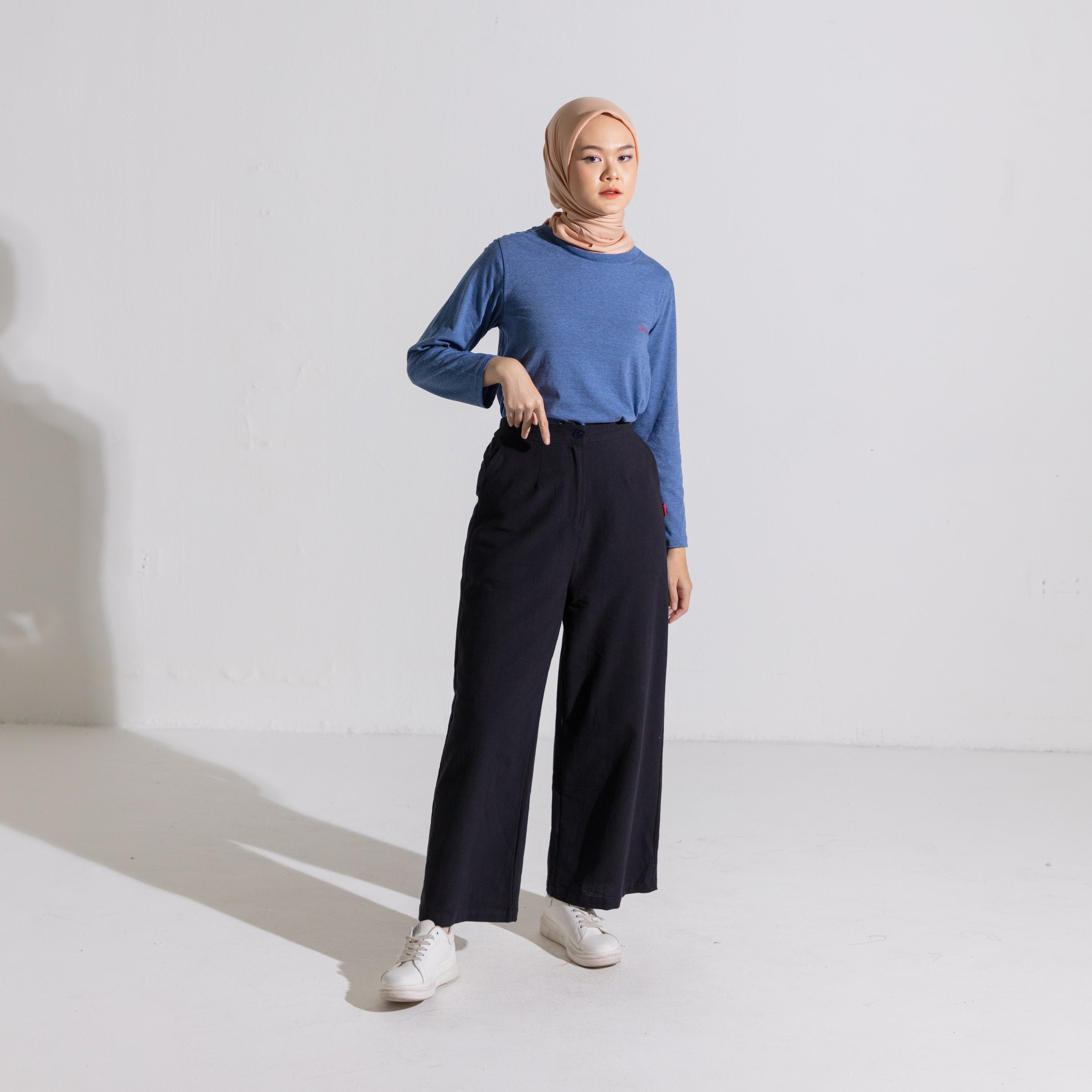 Dauky Celana Panjang Palazo Linen - Hitam