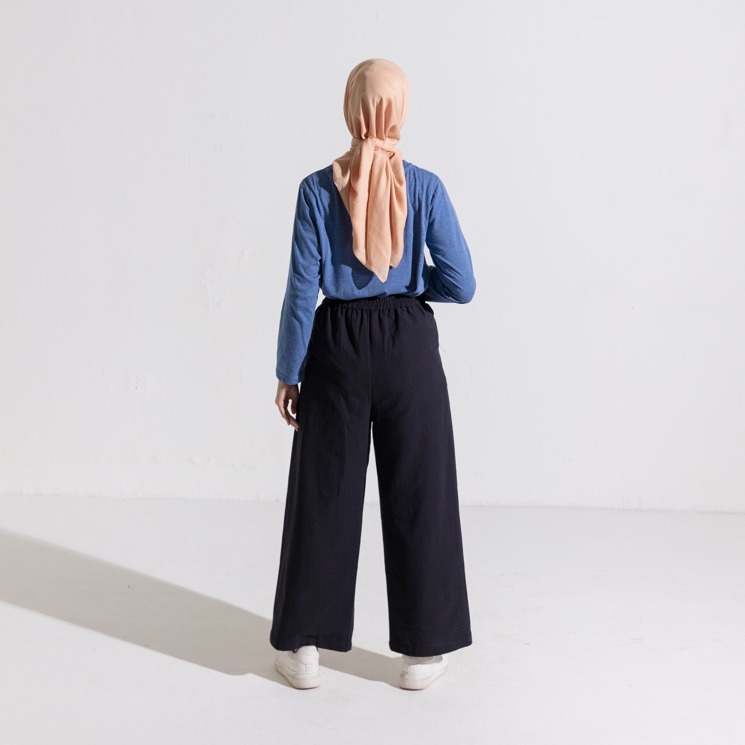 Dauky Celana Panjang Palazo Linen - Hitam